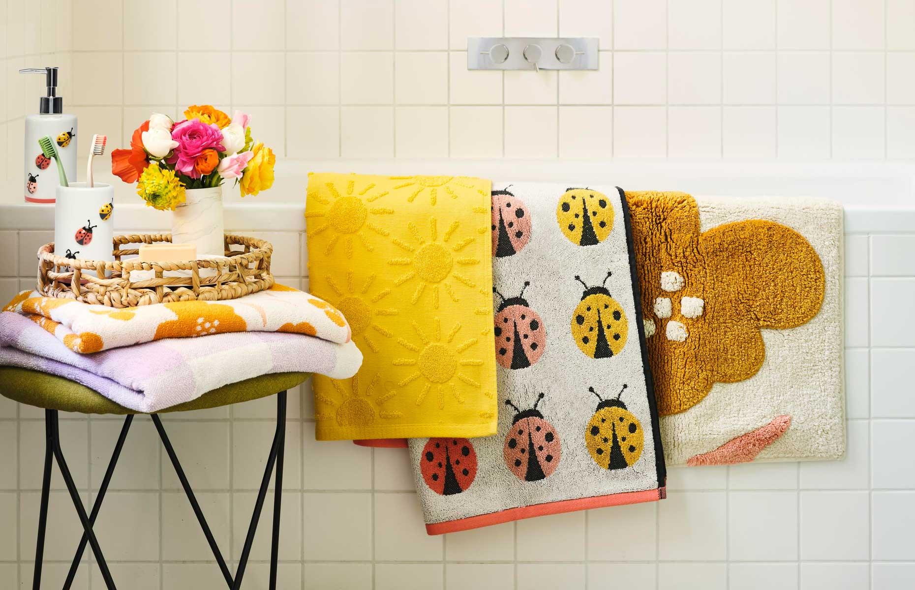 Inject colour in the bathroom