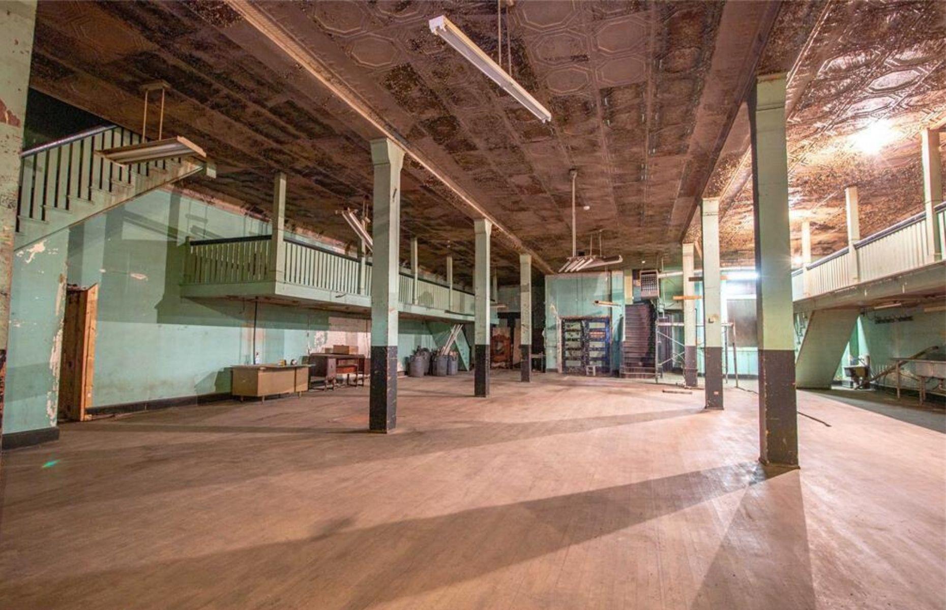 Iconic warehouse, Michigan, USA: £1.1 million ($1.4m)