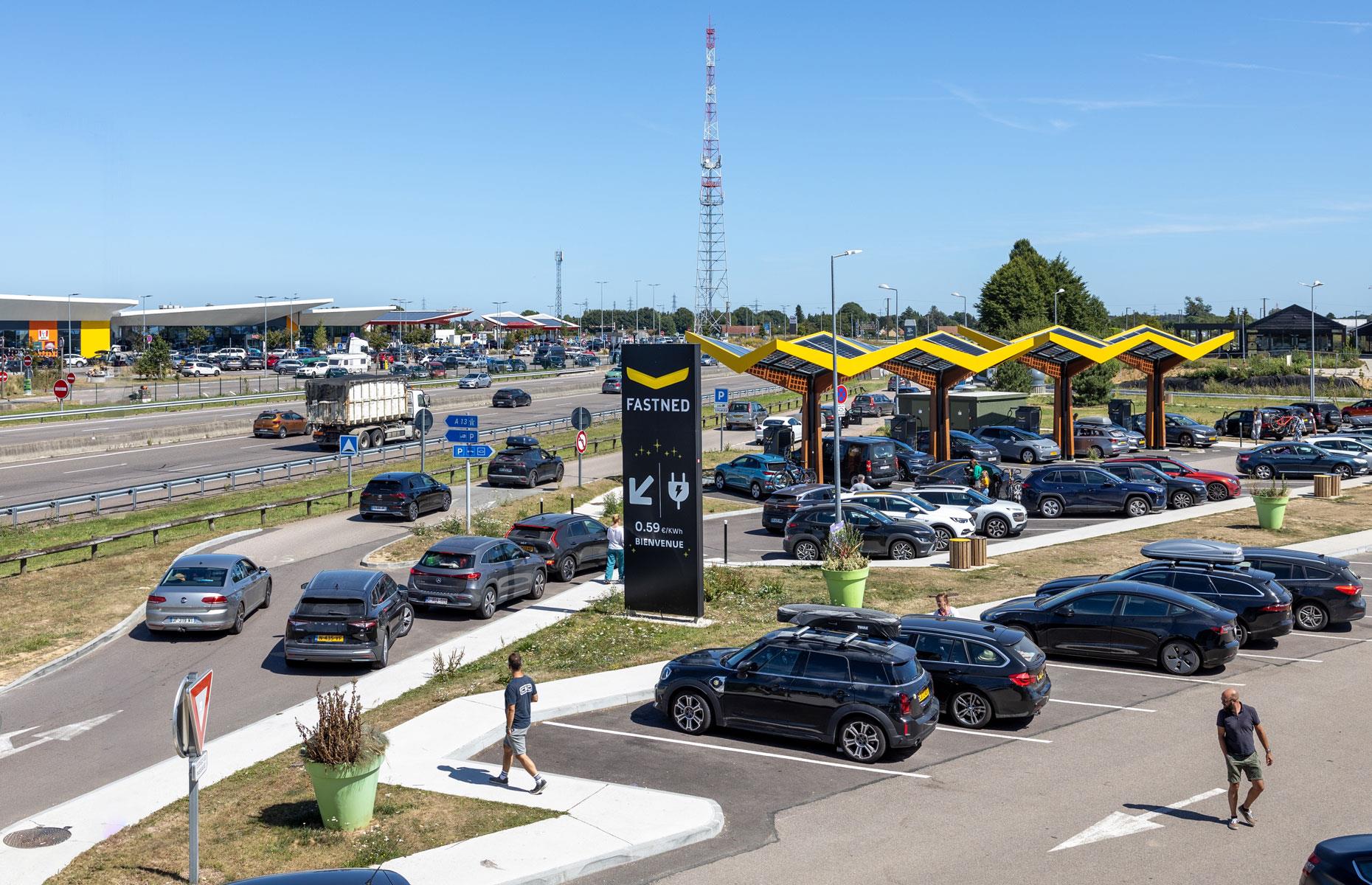14. France, electric cars share: 4.4%