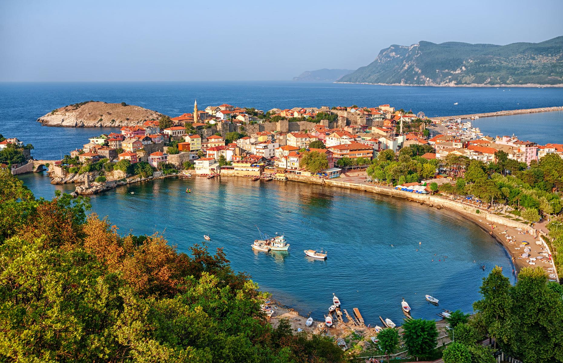 3. Türkiye: $599 (£460) monthly living cost