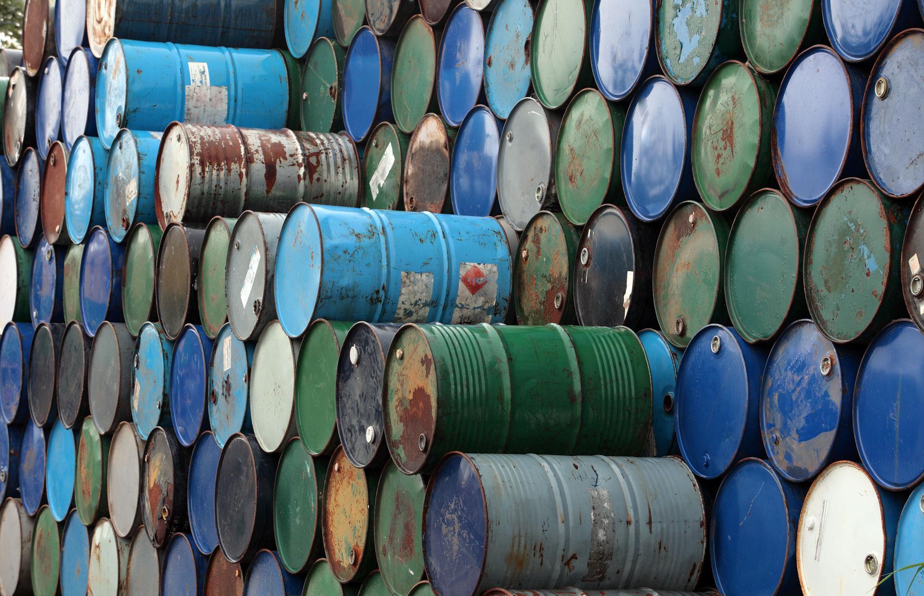 Crude oil: 44%