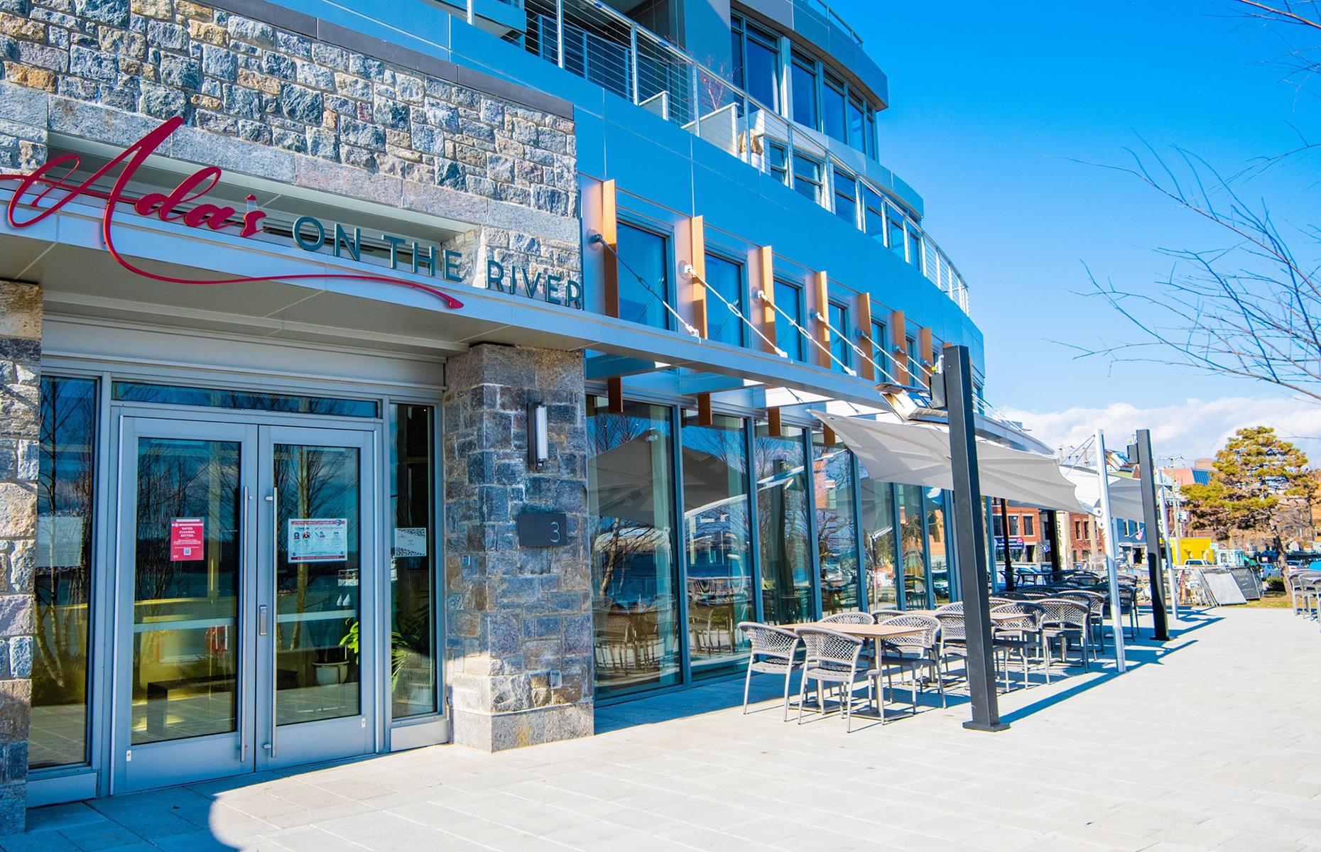 Virginia: Ada's On The River, Alexandria