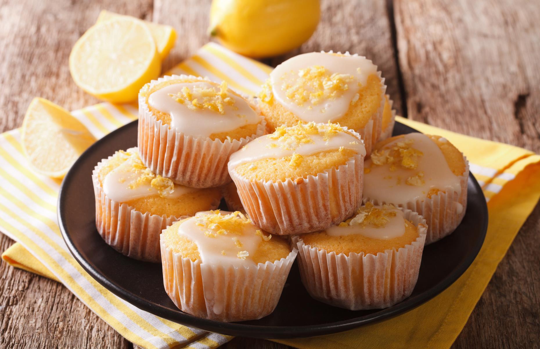 Lemon drizzle cupcakes