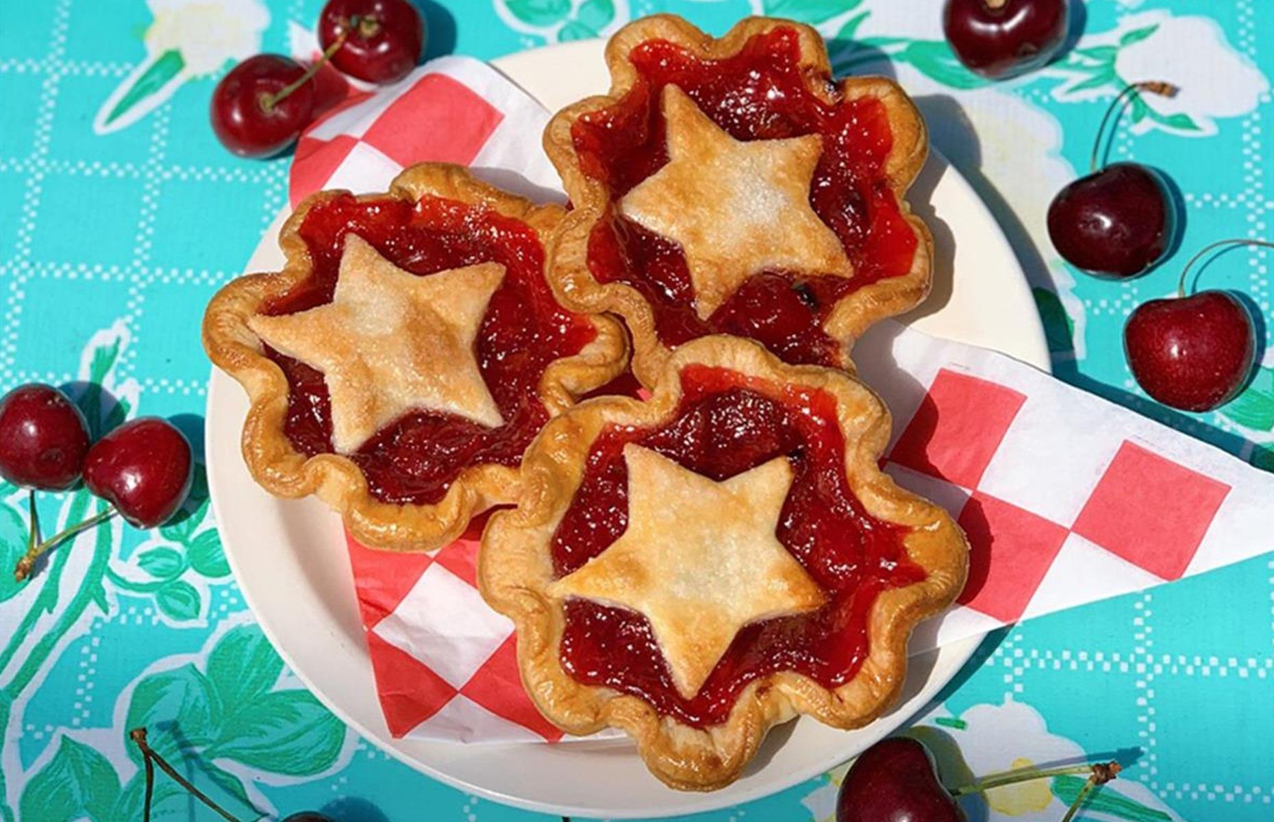 Oregon: pie cupcakes, Pie Spot, Kerns