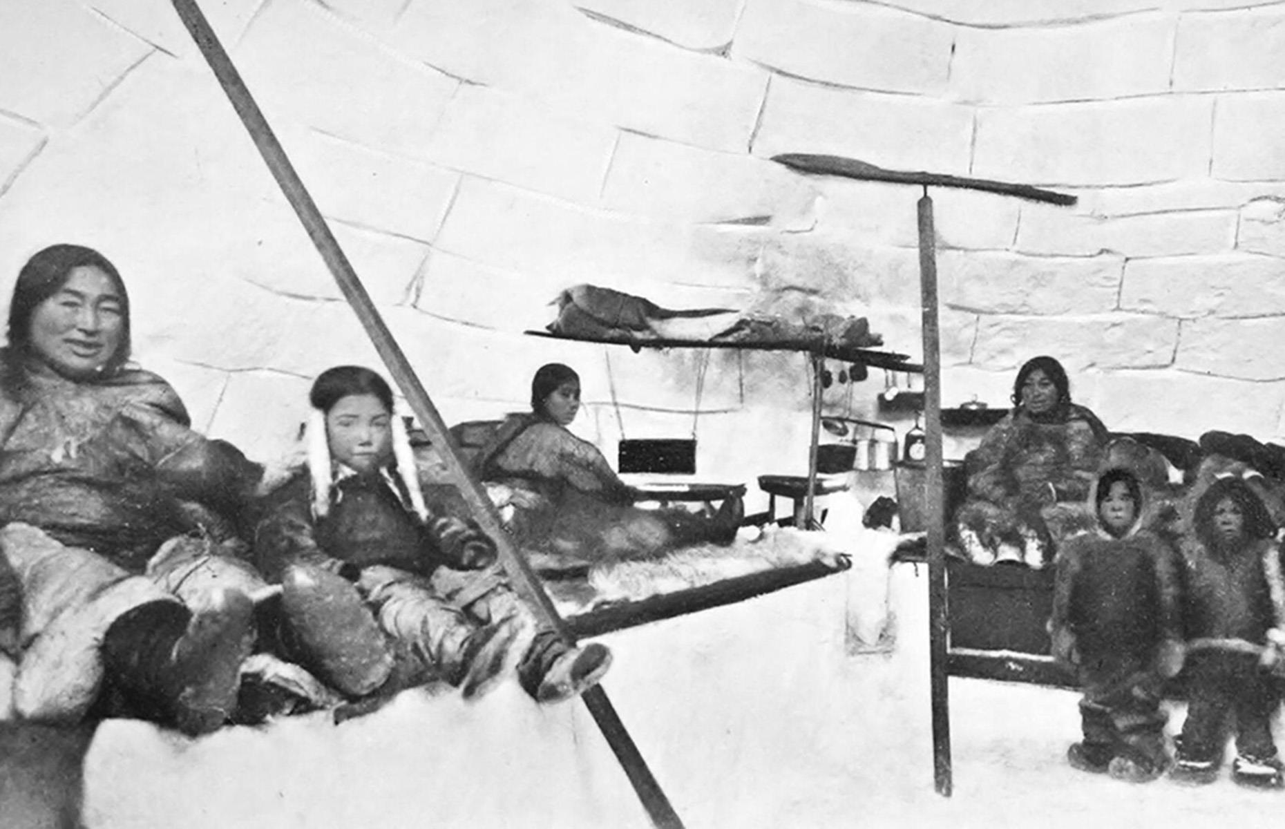 Inuit home life