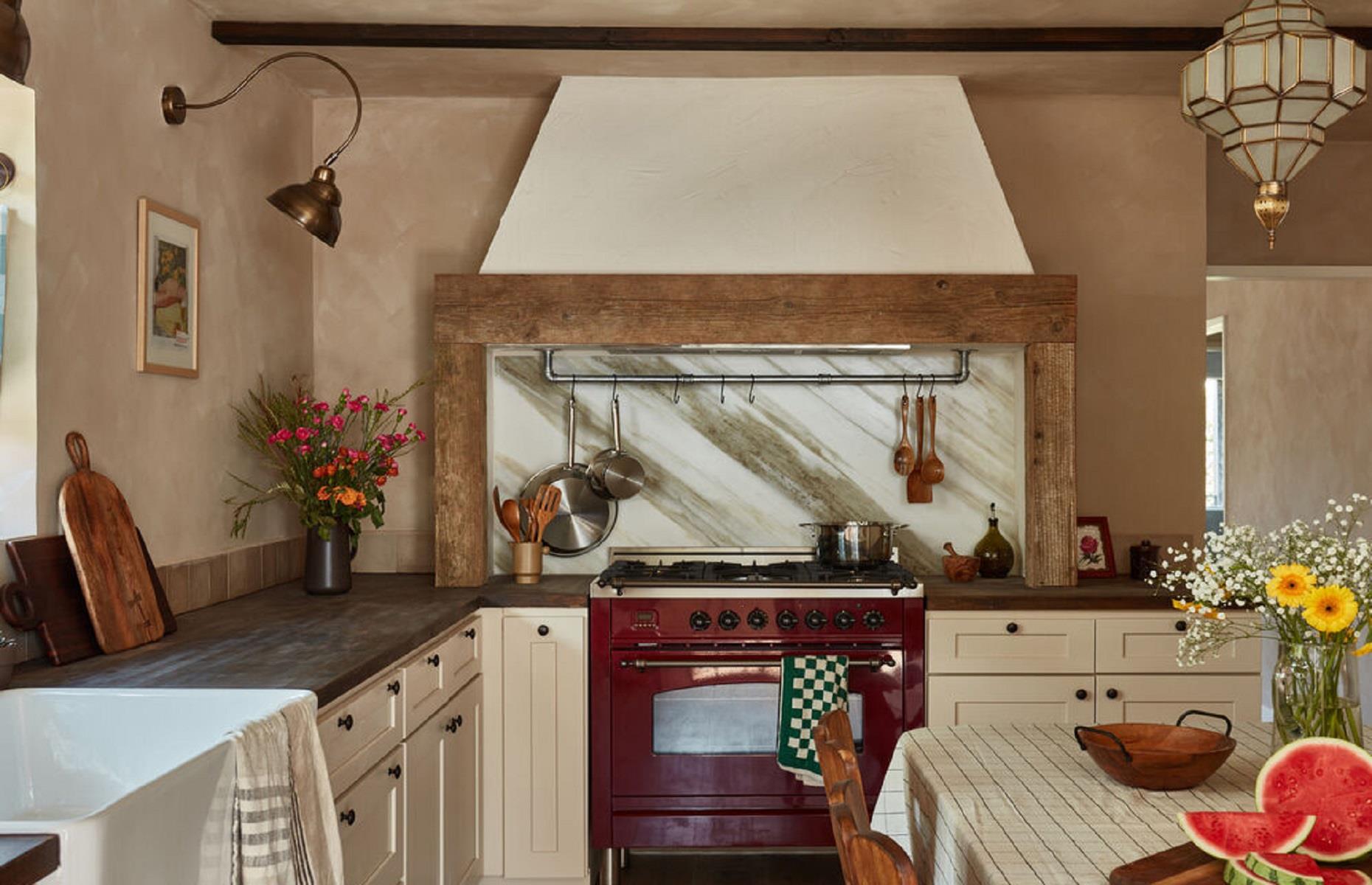 Century-old bungalow renovation, California, USA