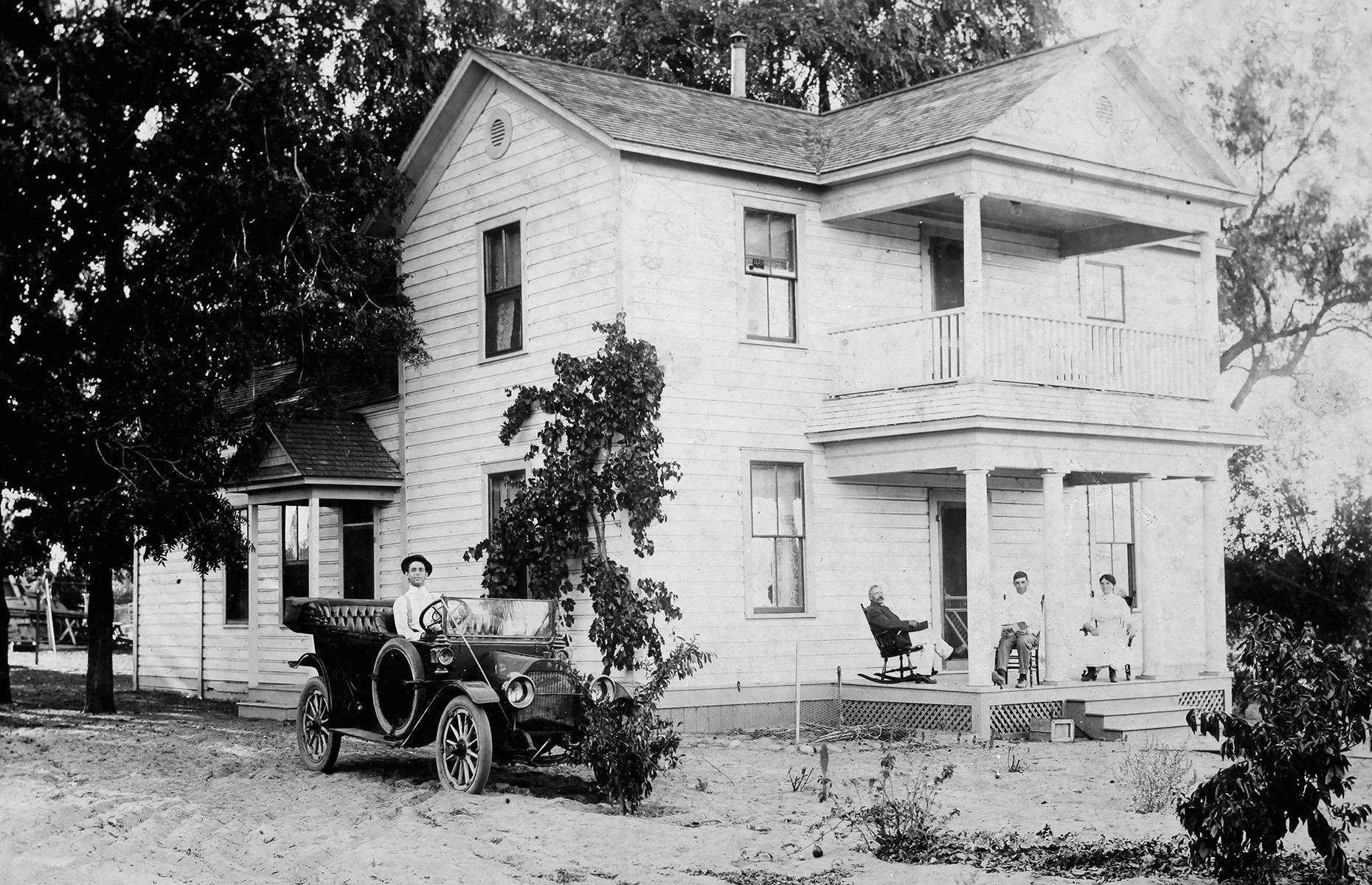Life in the 1920s: fascinating images from the past