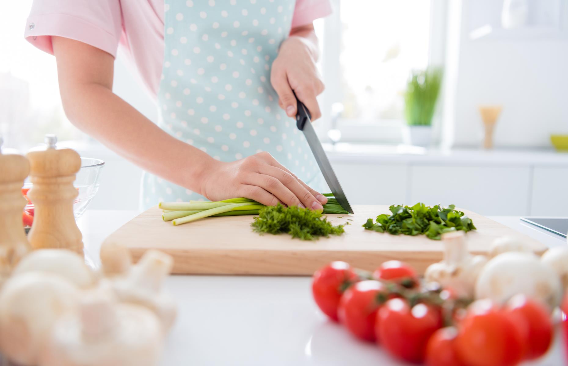N’utiliser qu’une seule planche à découper pour tous les aliments