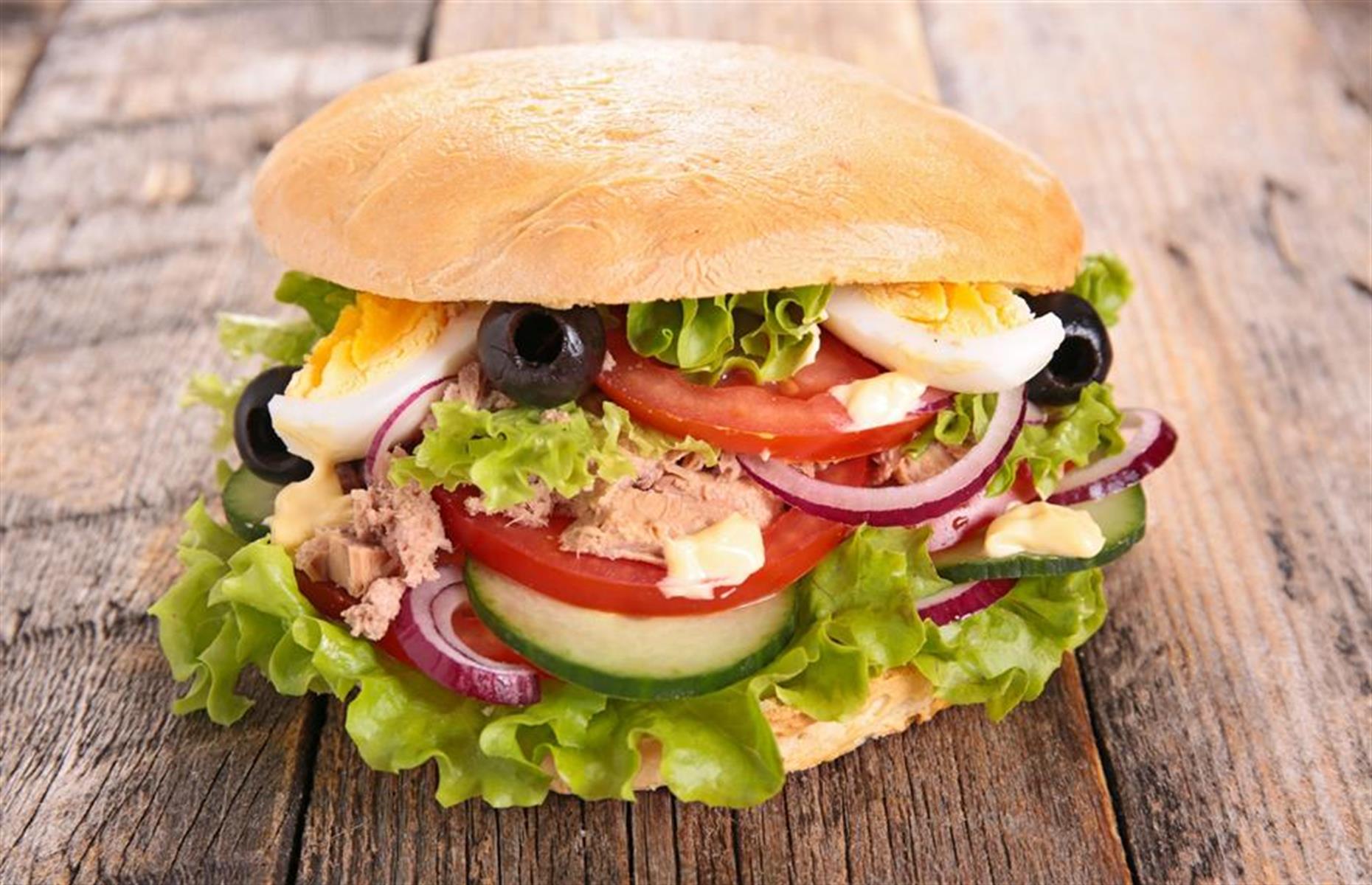 10. Pan bagnat, France