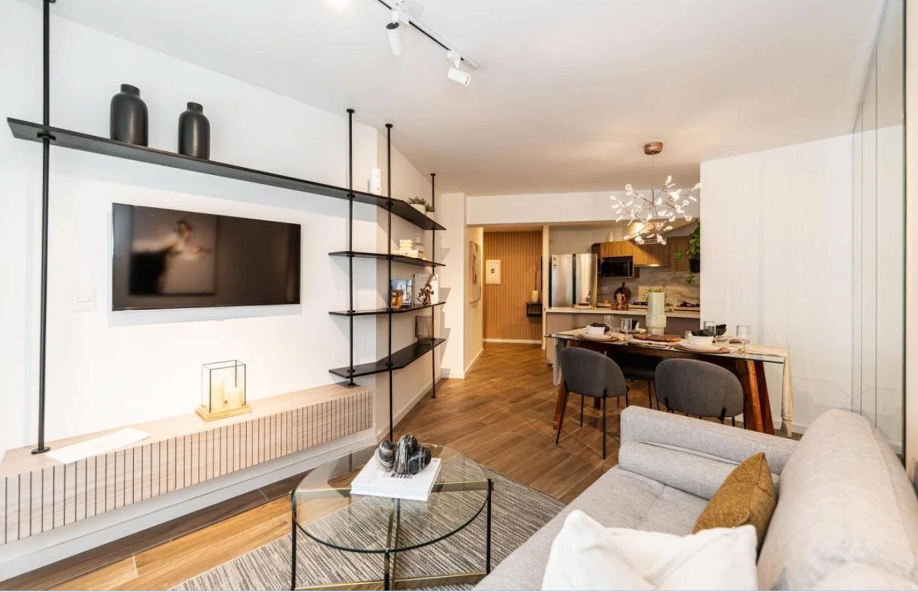 Lima, Peru: 775 square feet (72sqm)