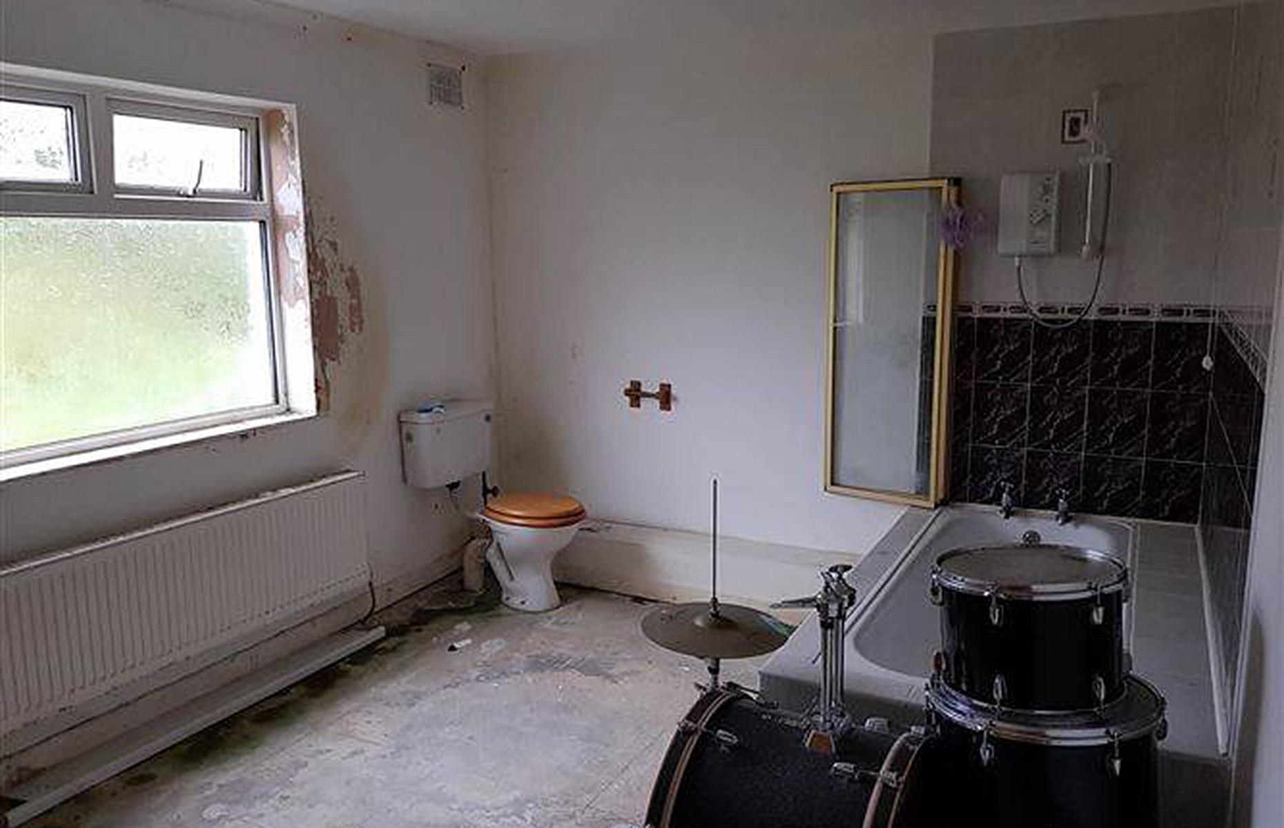 A multipurpose bathroom 