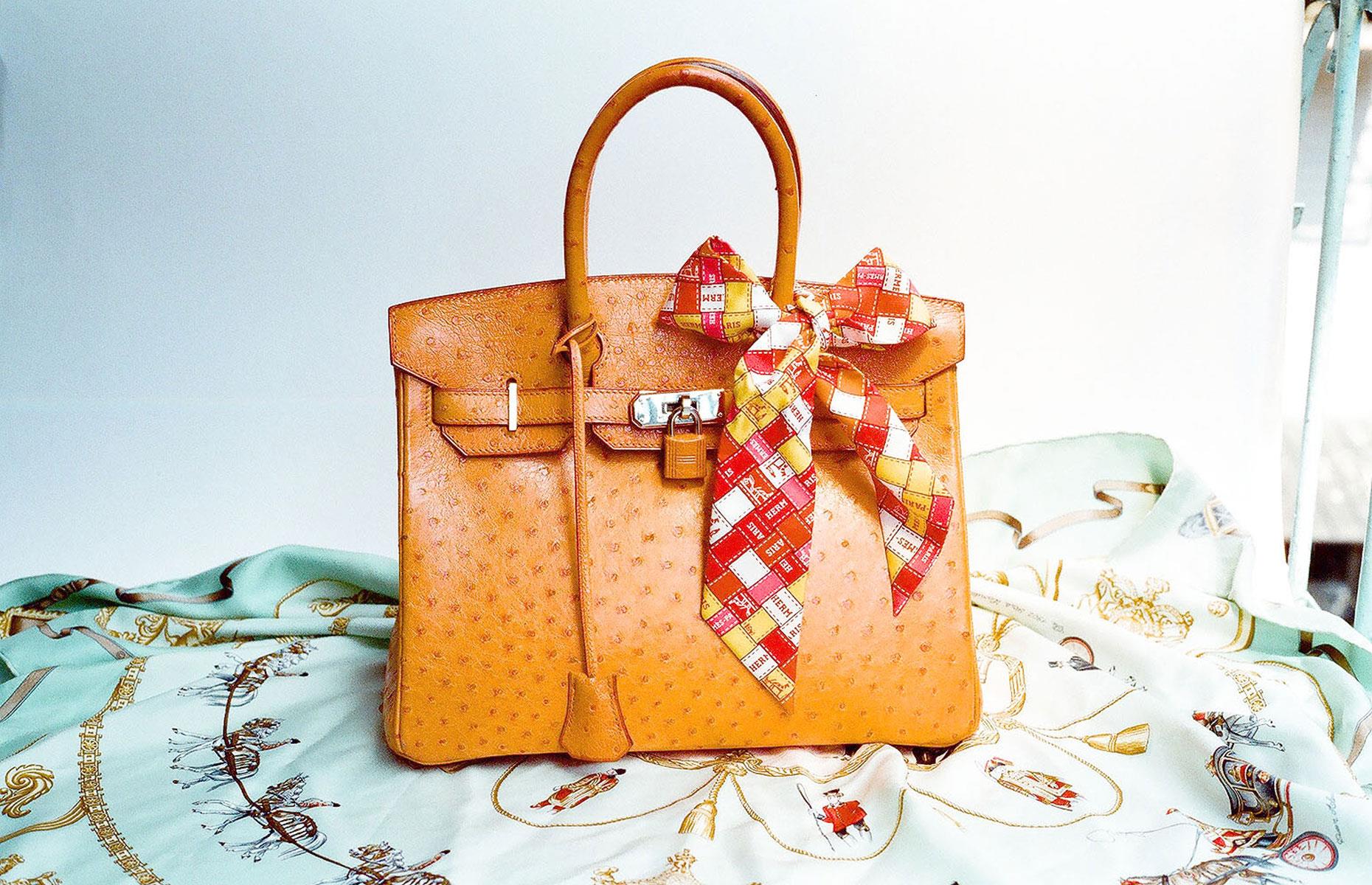 Hermès Birkin bags – 10-year return: 143%