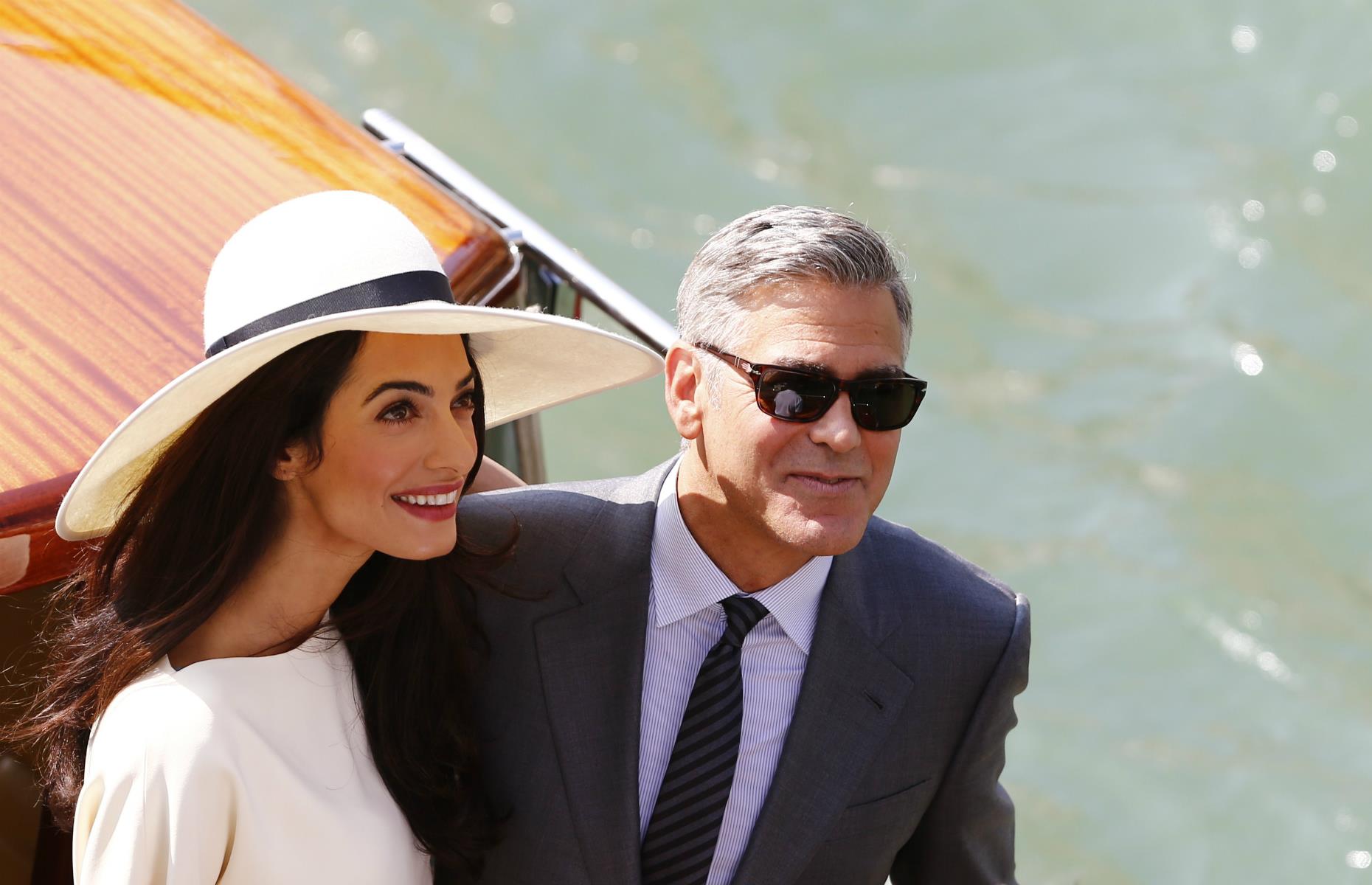 George Clooney's new girl dated Barry Bonds