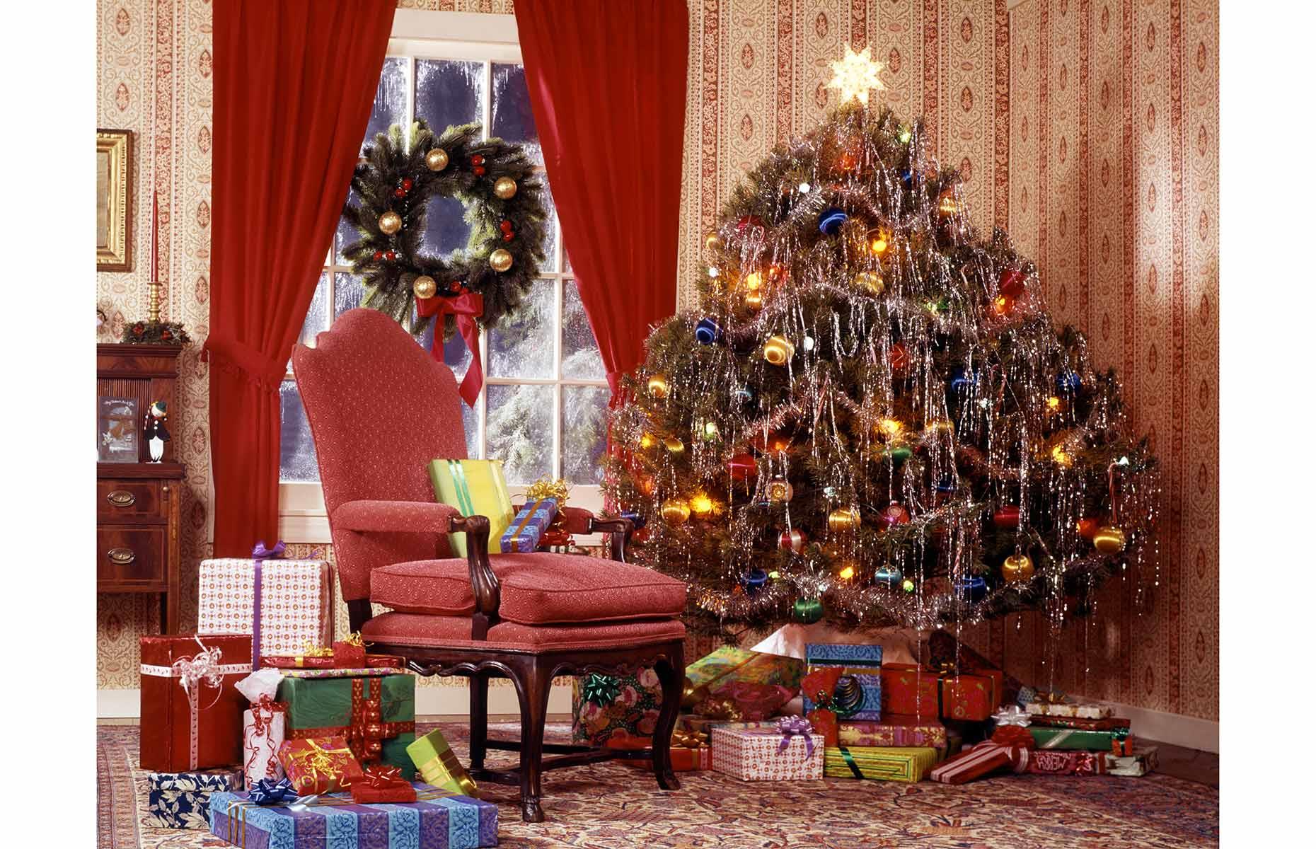 1970s: the era of shiny silk baubles