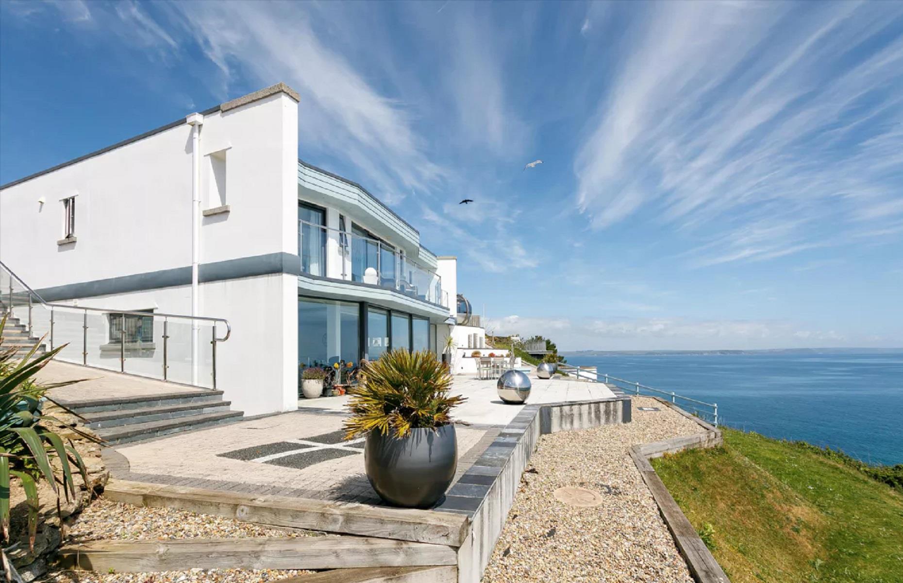 Contemporary home, Cornwall, UK