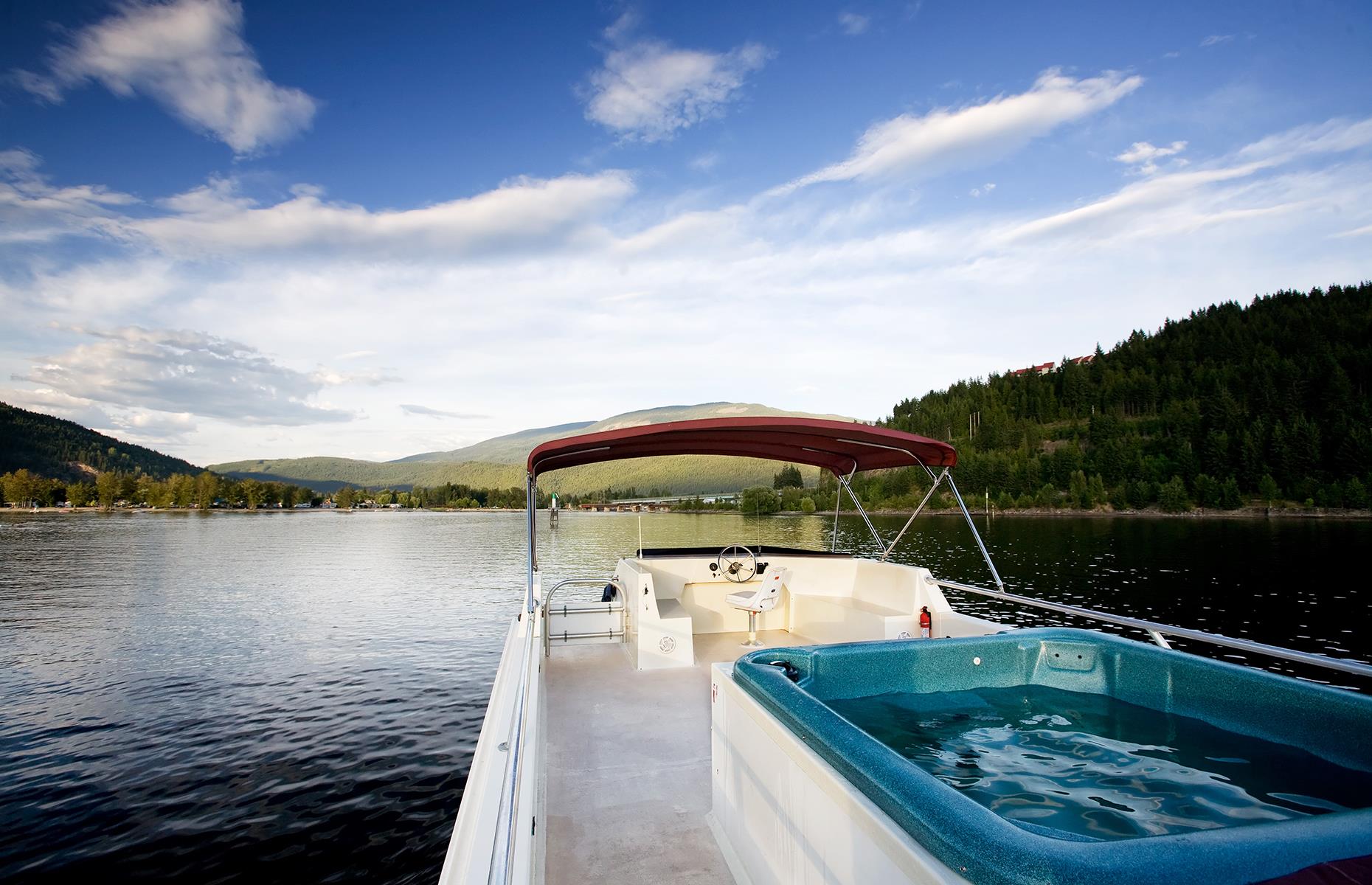 Shuswap Lake houseboating, British Columbia