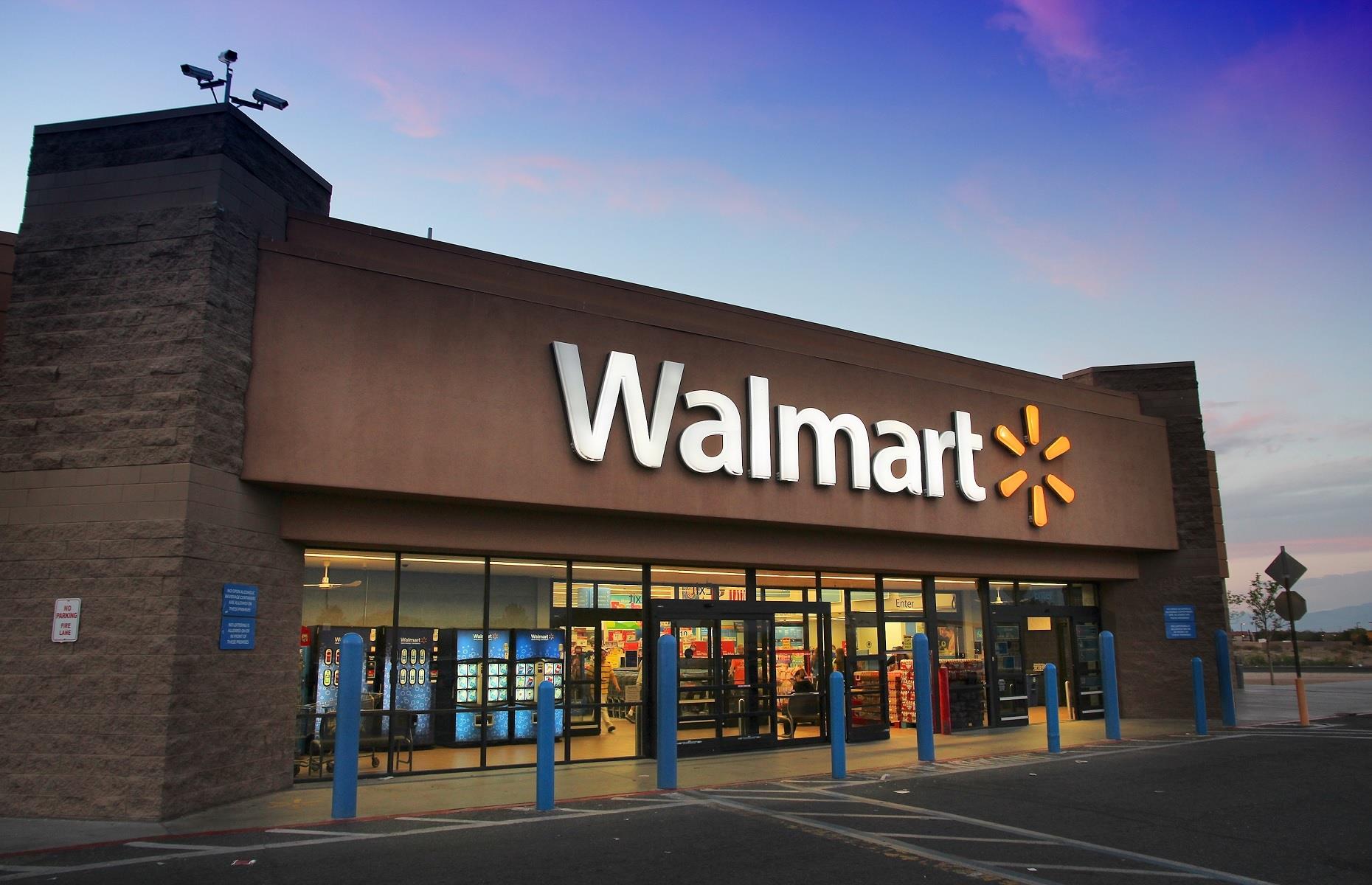 Walmart: 2,000 jobs cut