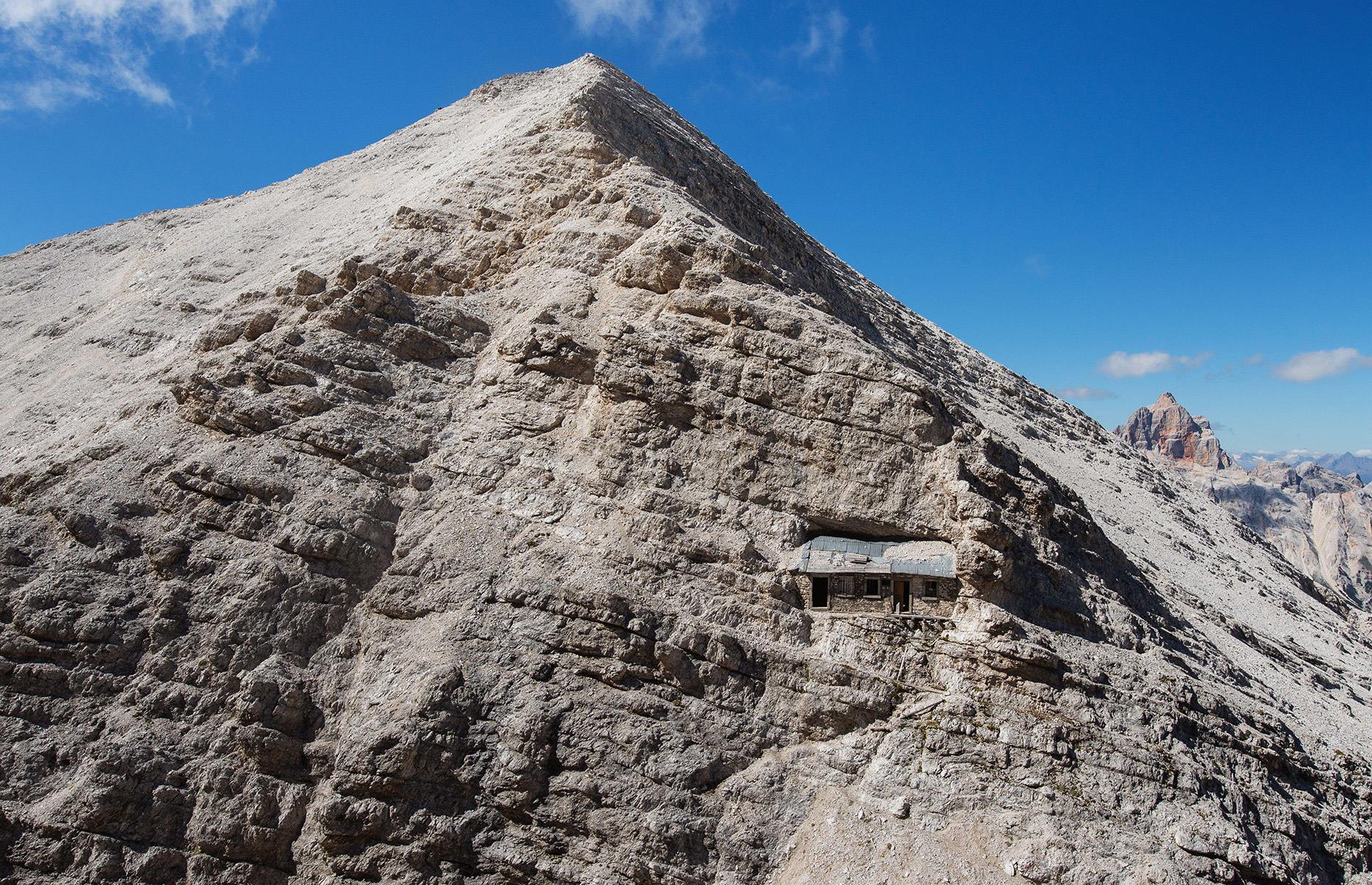 The Buffa di Perrero shelter, Monte Cristallo, Italy