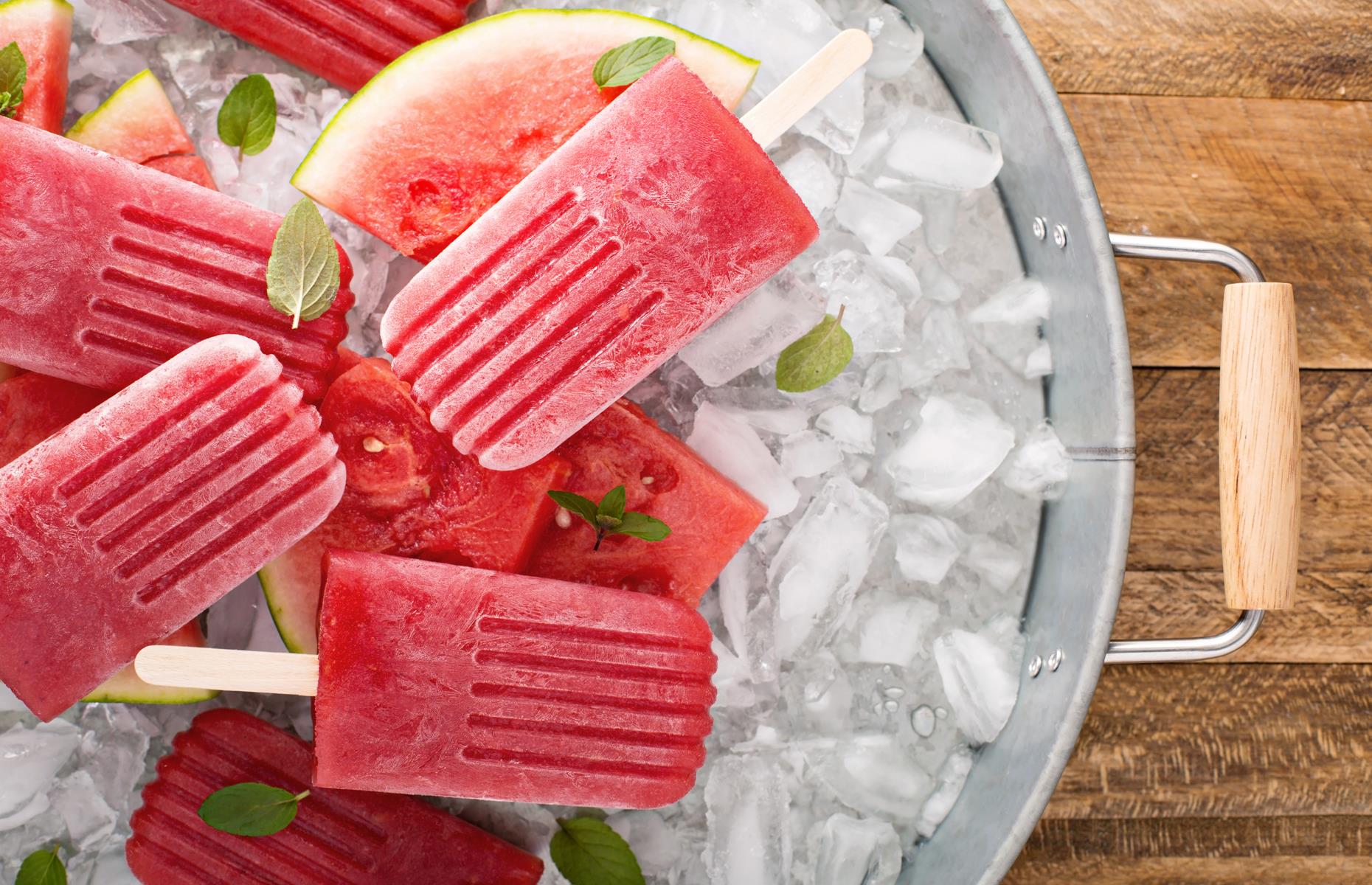 Fresh fruit popsicles: watermelon (23 calories per serving)