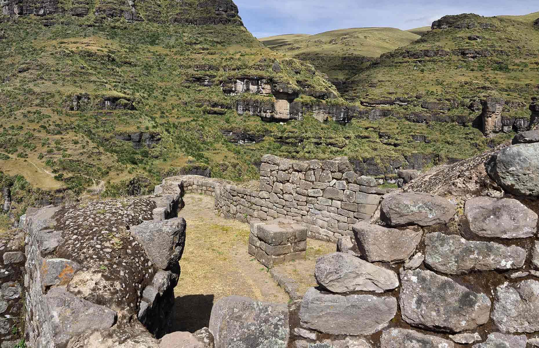 Waqra Pukará, Cuzco, Perú