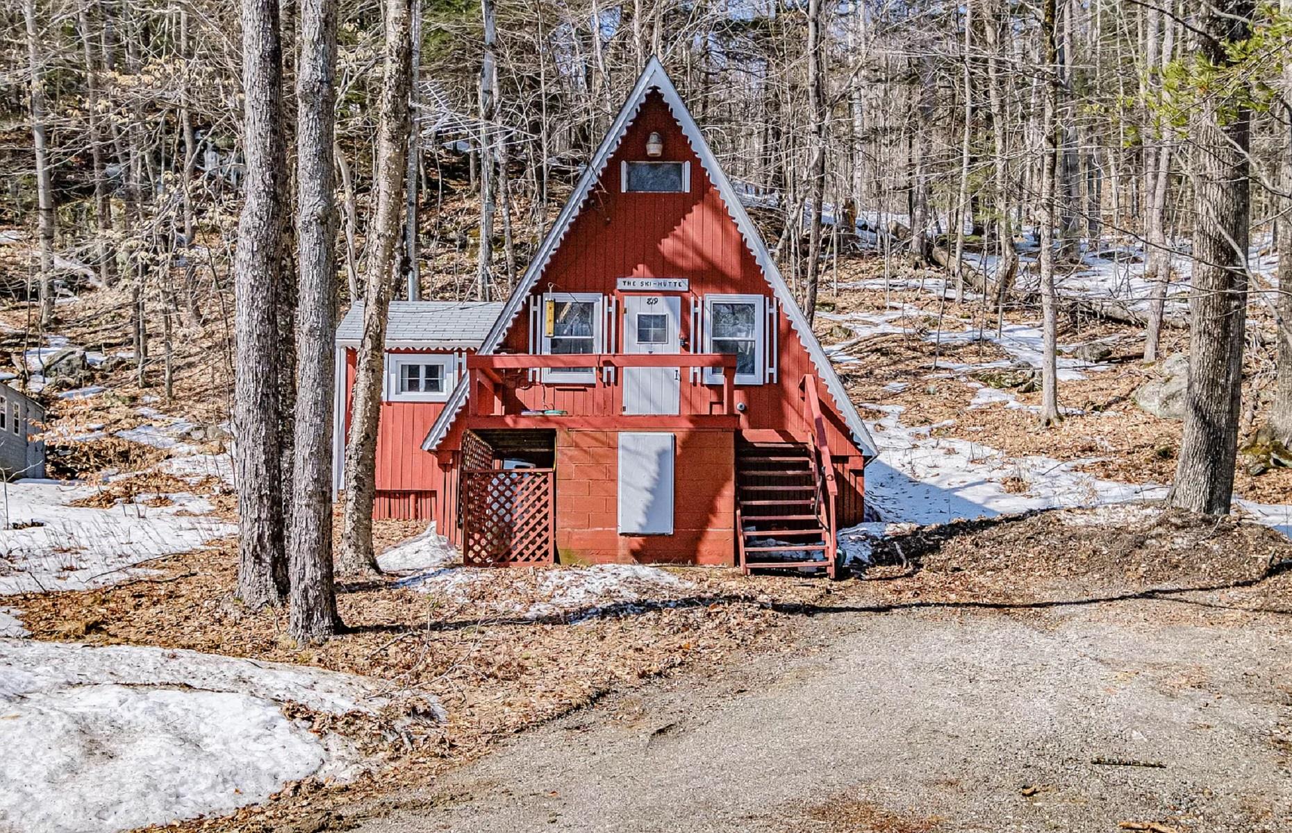 Cosy cabin, Maine, USA: £132,000 ($175k)