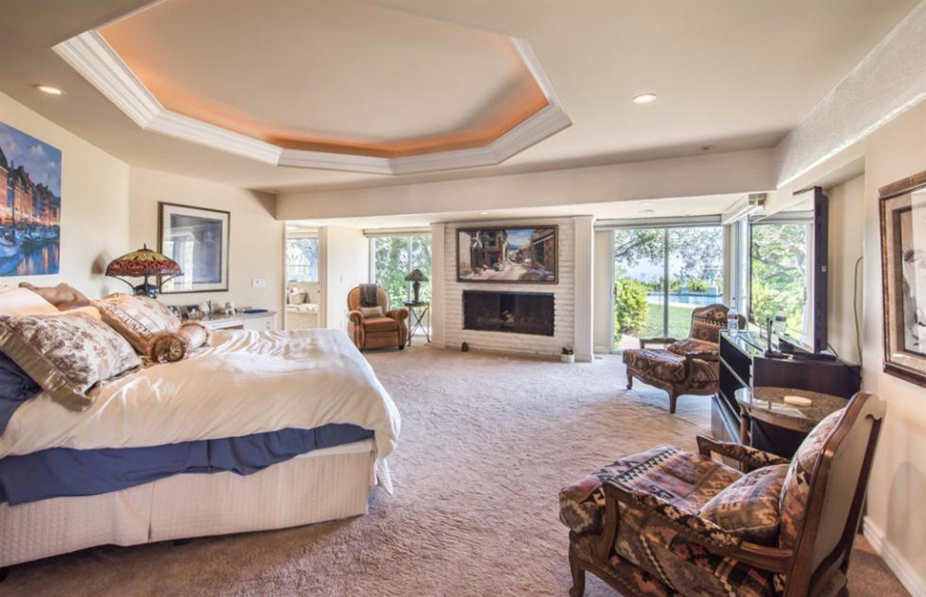 Elizabeth Taylor's Beverly Hills mansion