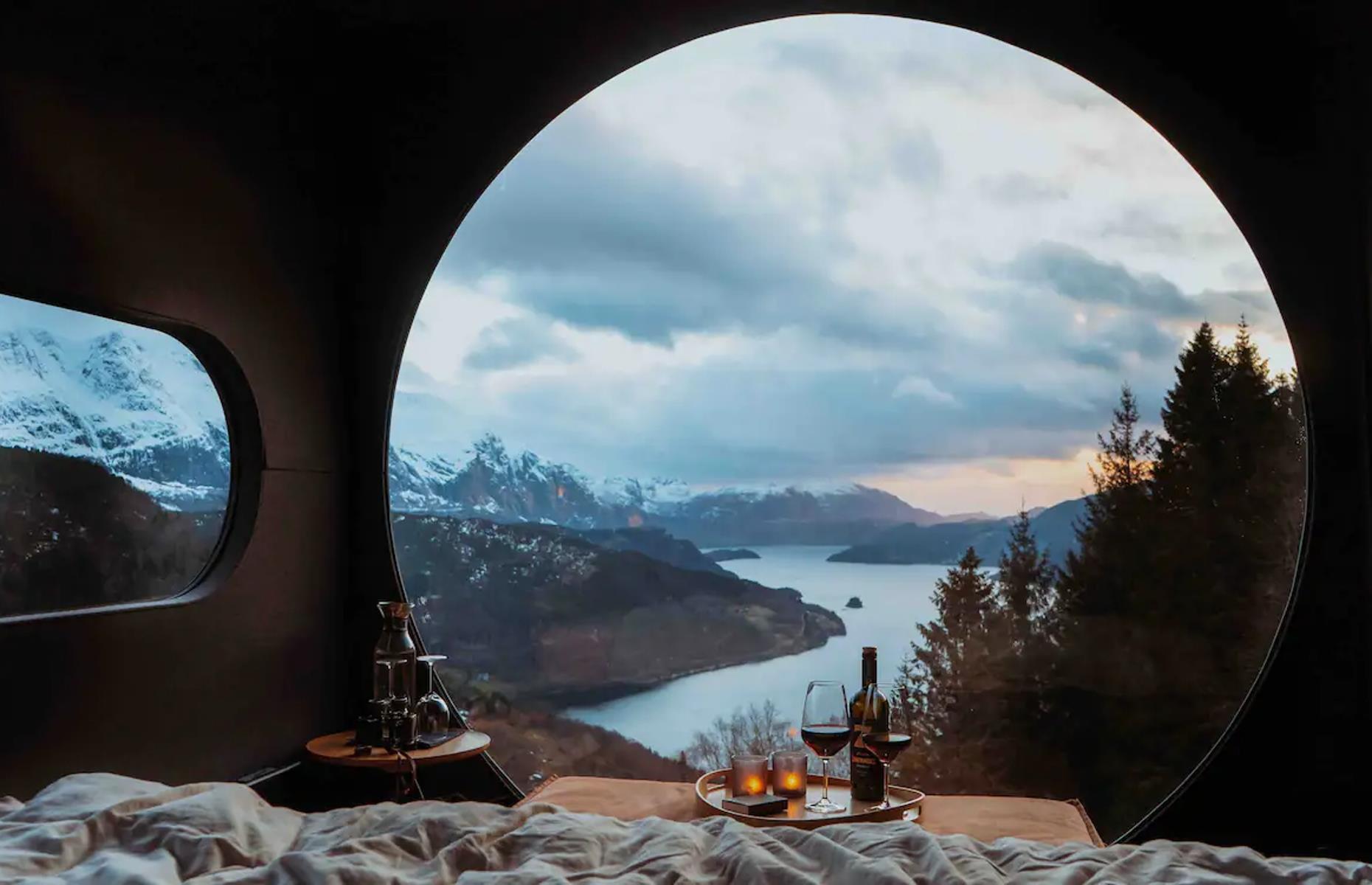 Birdbox Forde, Norway