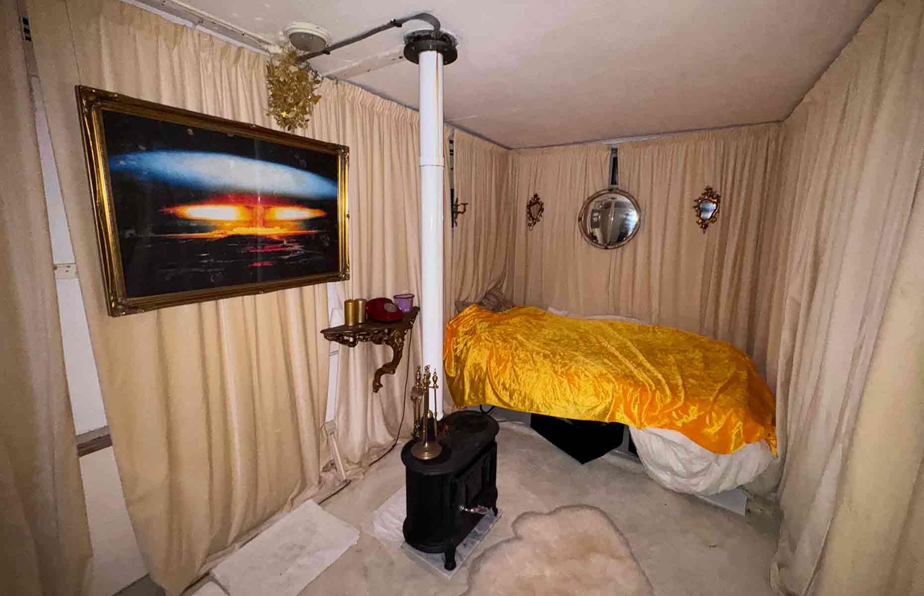 Royal Observer Corps nuclear bunker, Derbyshire, UK: £15,000 (€17.8k/$19.6k)
