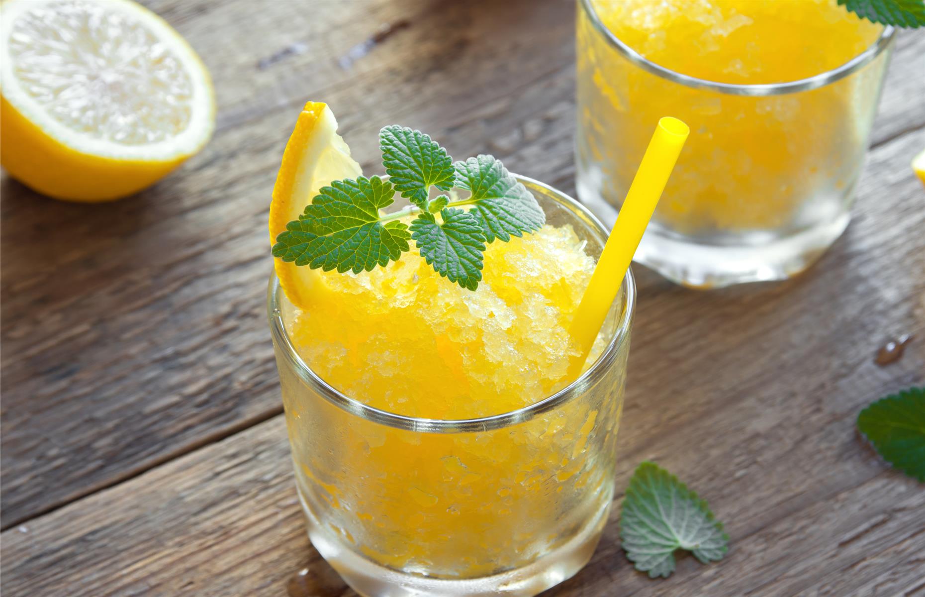 Fruit granita (160 calories per serving)