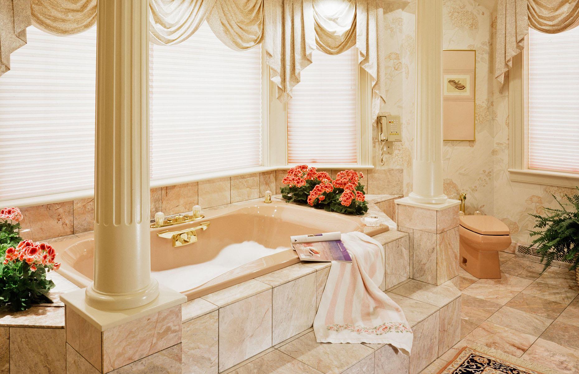 Marble-effect tiles