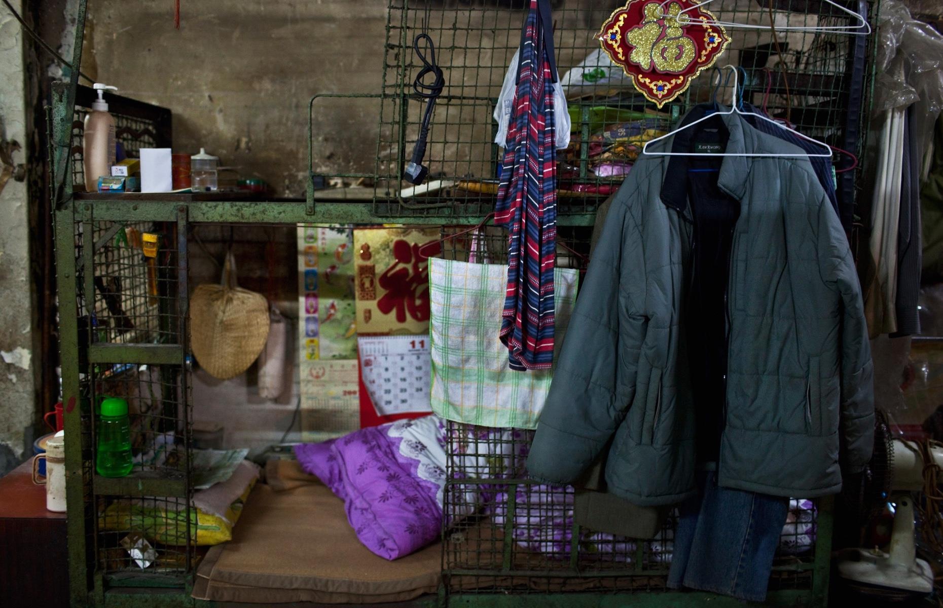 Hong Kong: cage homes 