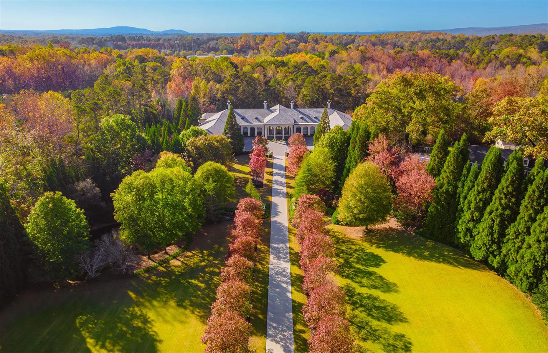 Sprawling mansion with secret Wild West town, Georgia, USA