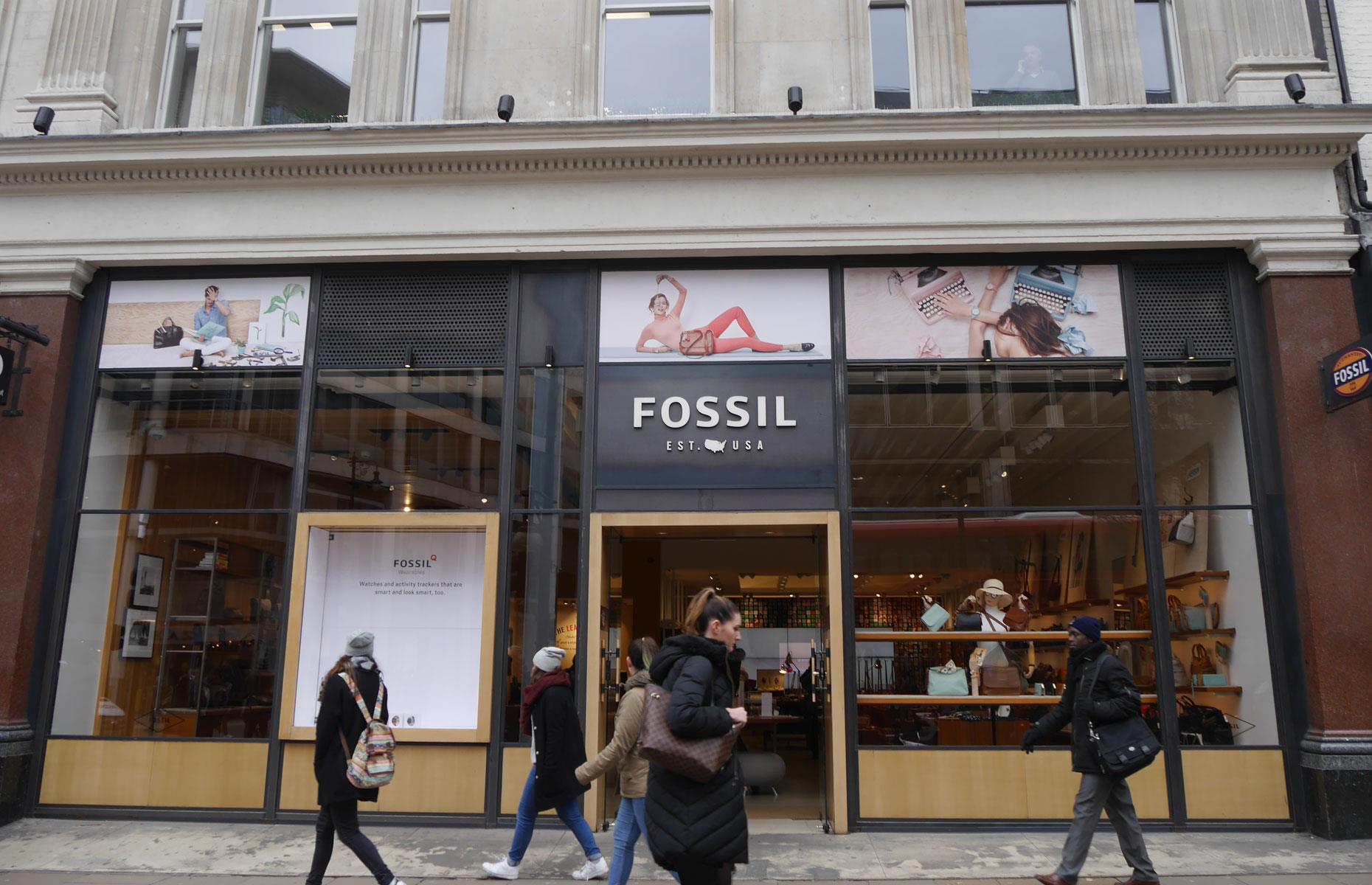 Fossil Group: 12,300 employees