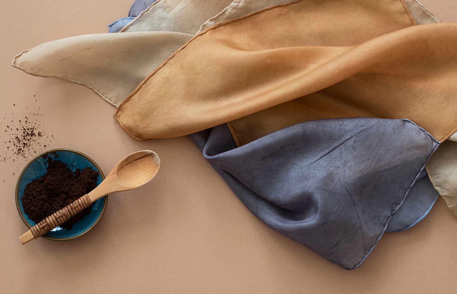 Dye clothes and fabric