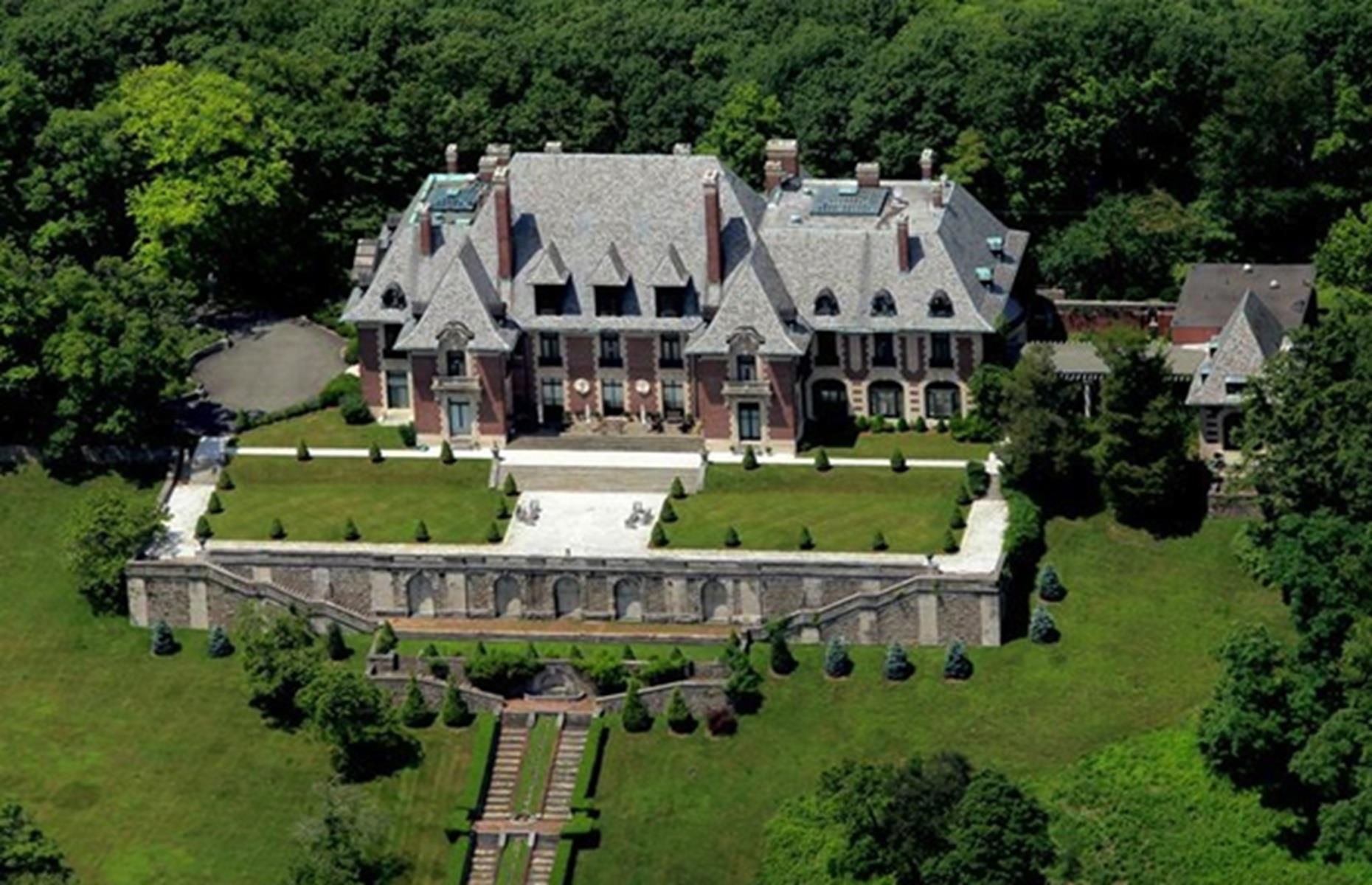 Blairsden, New Jersey: 62,000 square feet