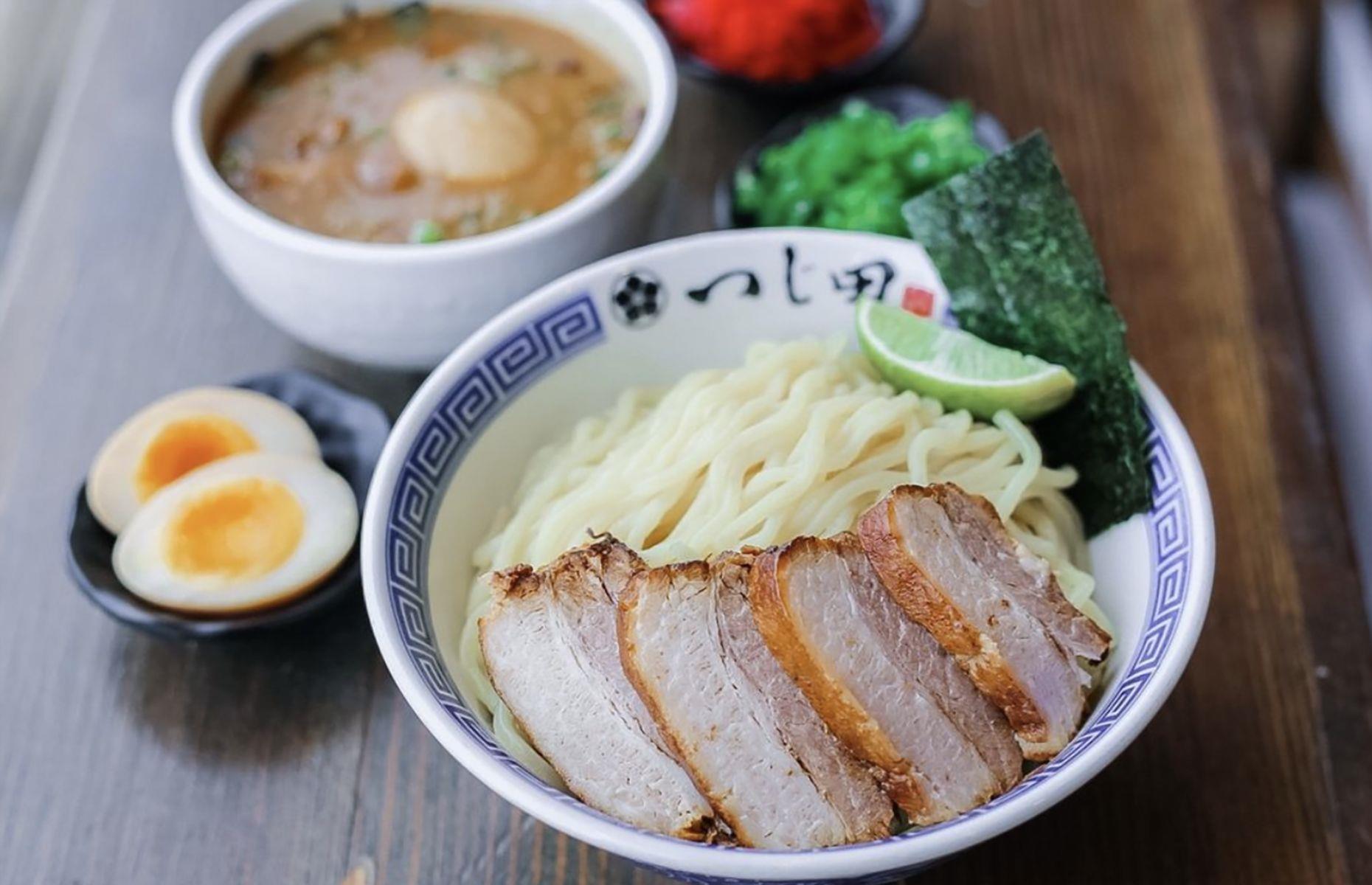 California: tsukemen, Tsujita, Los Angeles