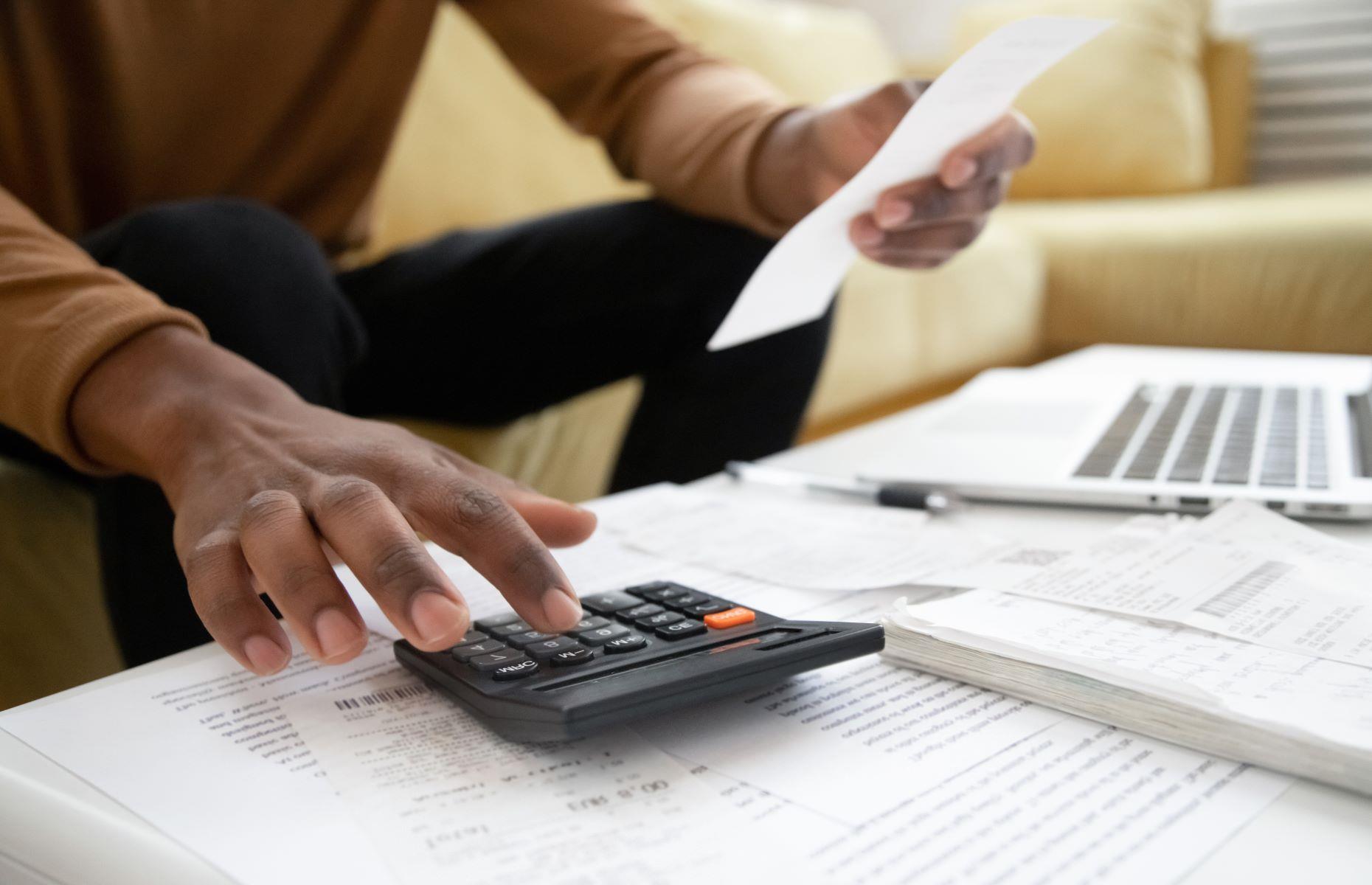 Agents might overprice a house to secure a listing