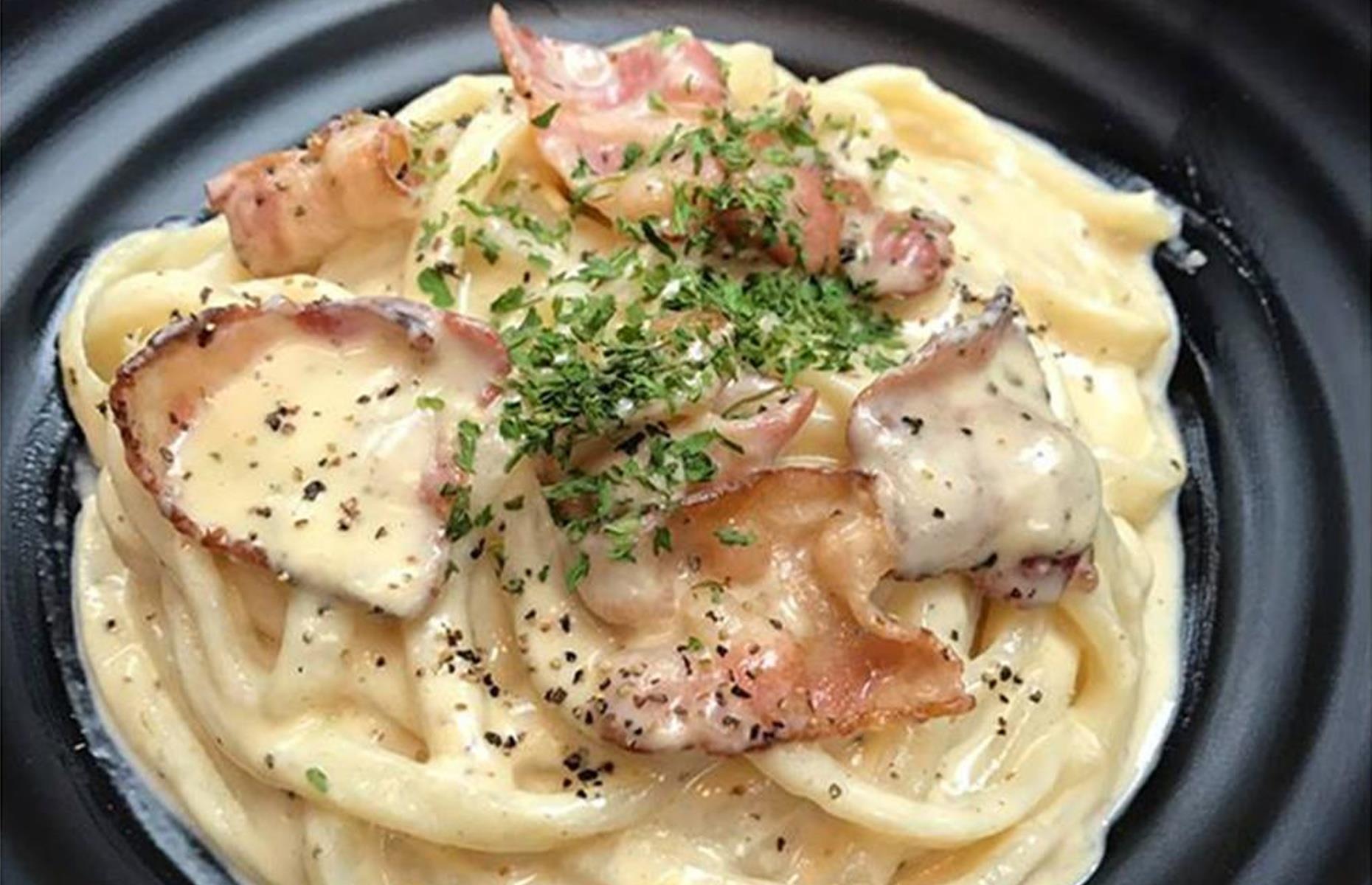 California: miso carbonara udon, Marugame Monzo, Los Angeles