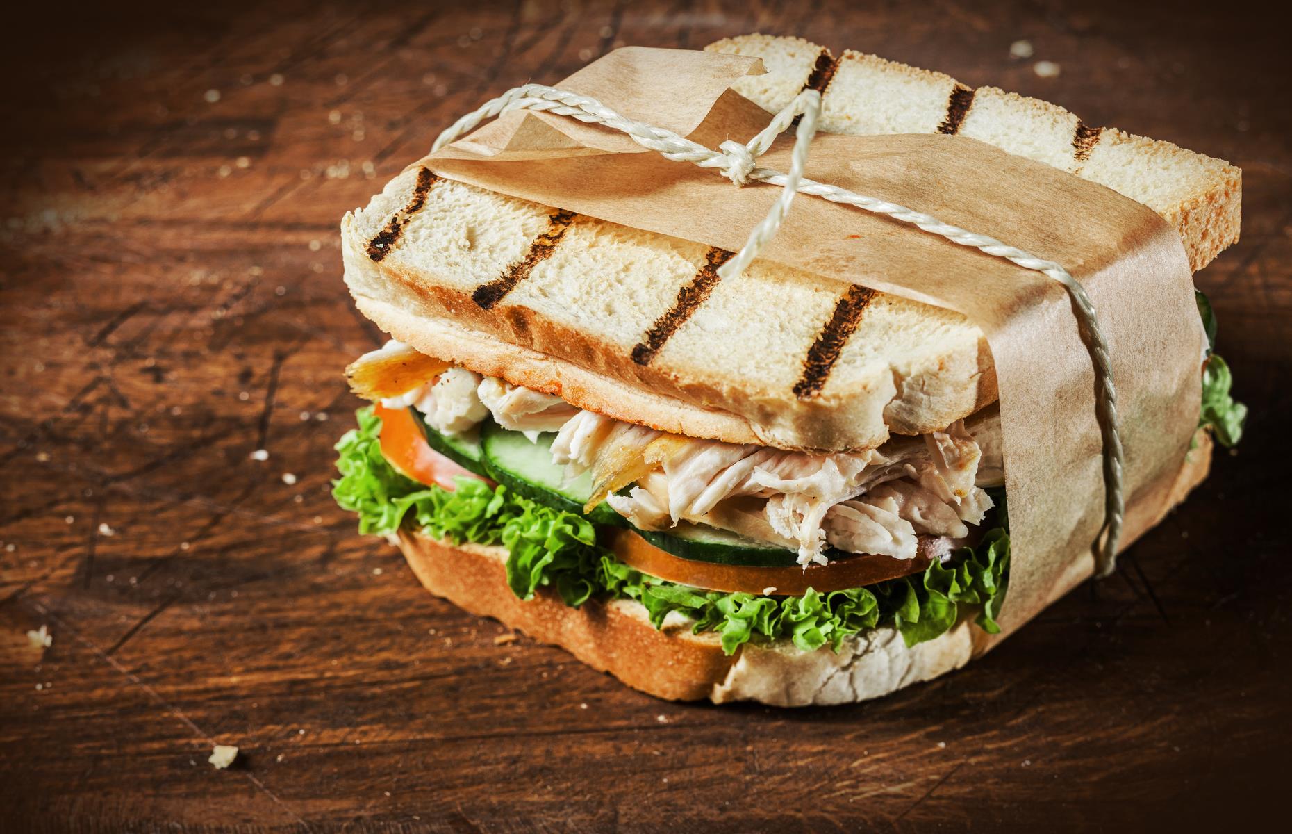Shredded chicken sandwich
