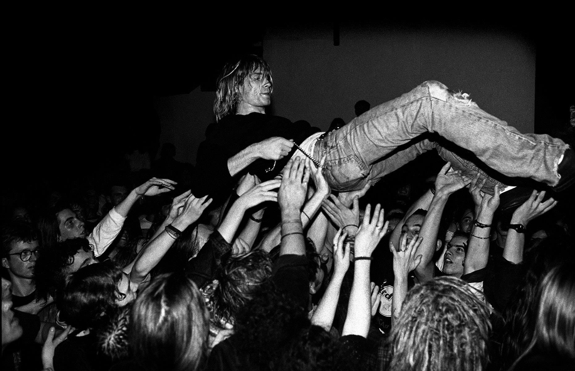 1991: Gira Nevermind de Nirvana - $45 (43 €)  en dinero actual