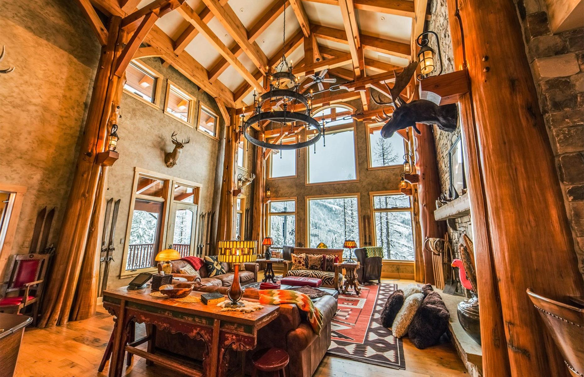 Northern Lights cabin, Montana, USA: $14.2 million (£10.9m)
