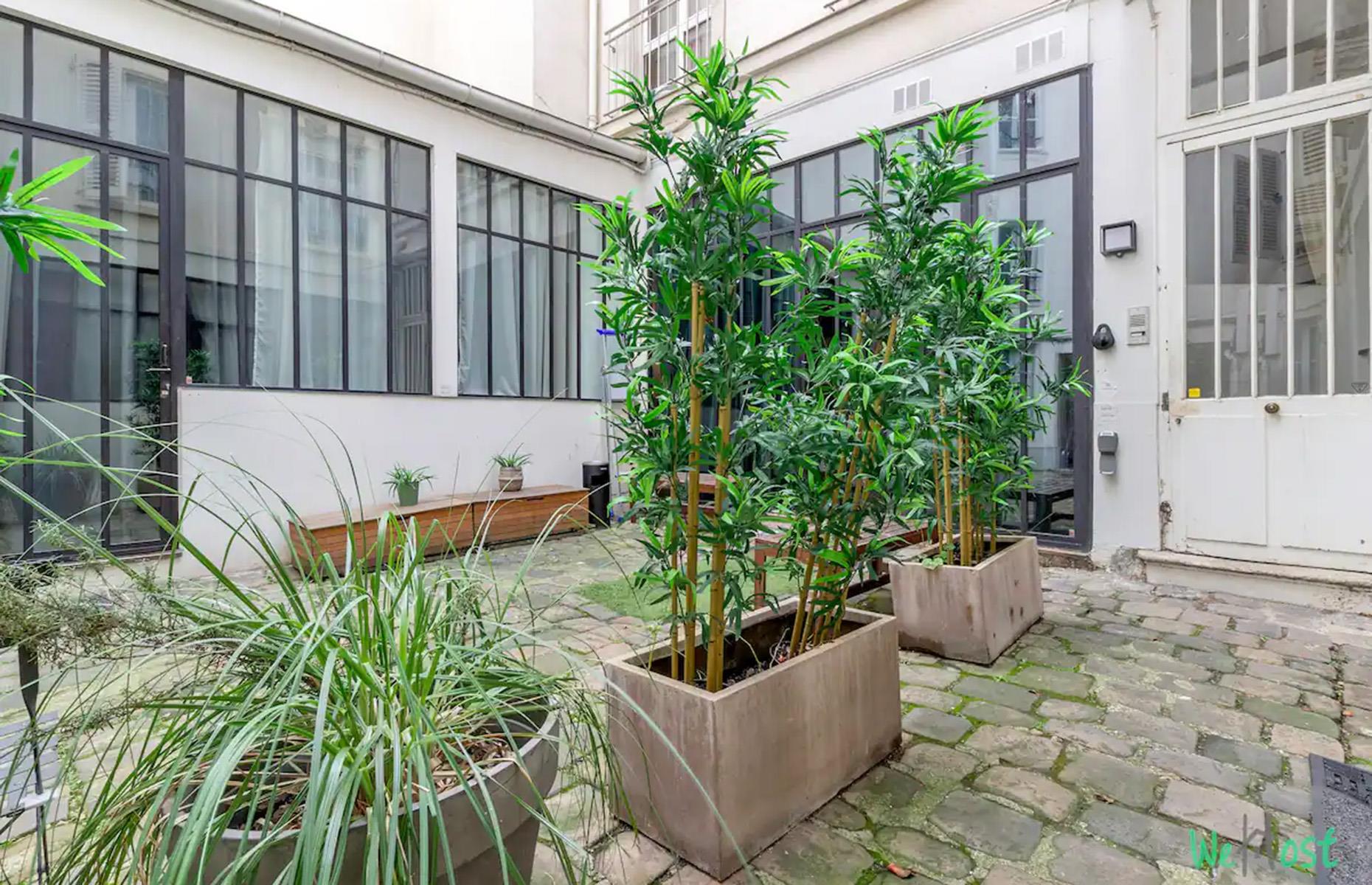 Colour-clash apartment, Paris, France