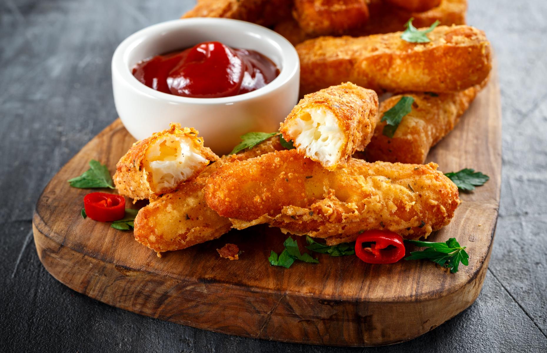 Halloumi fries