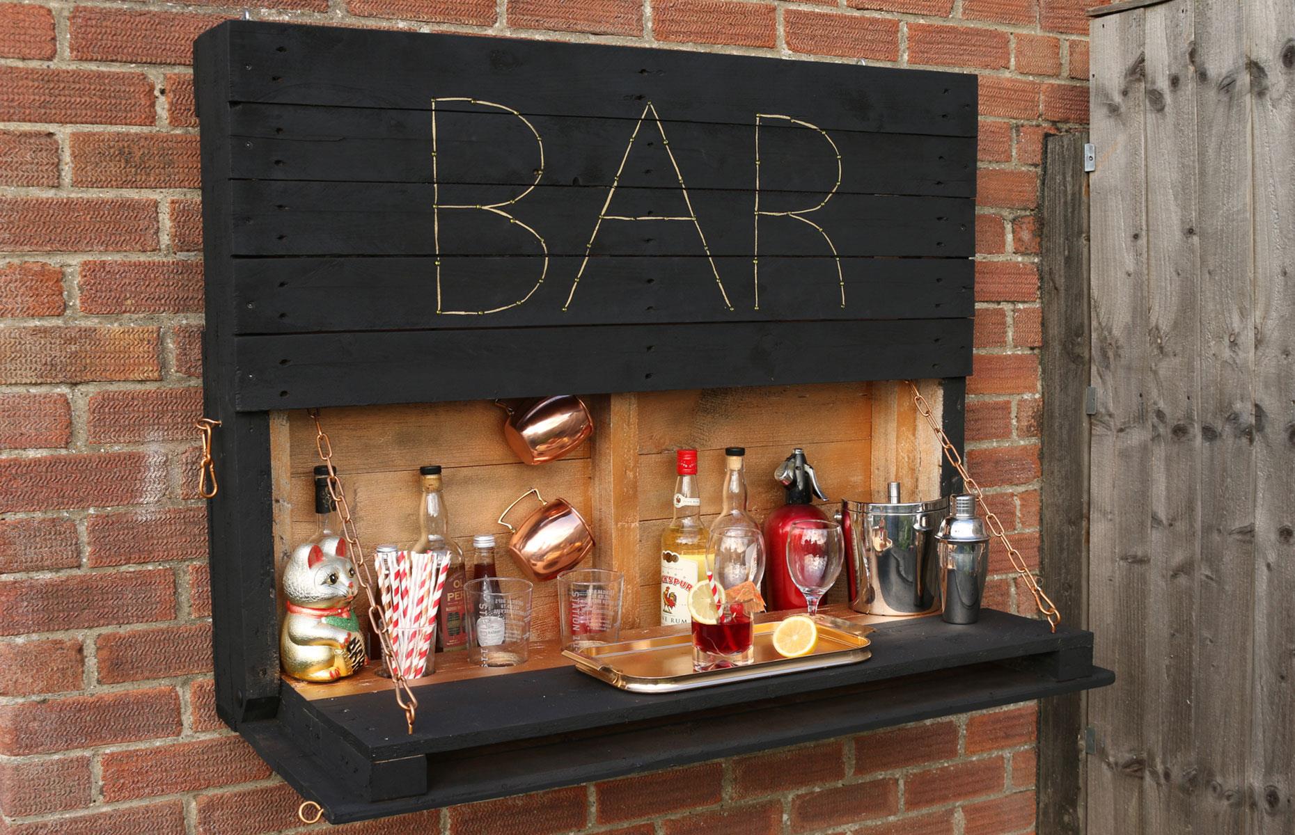 Wall-mount a pallet bar
