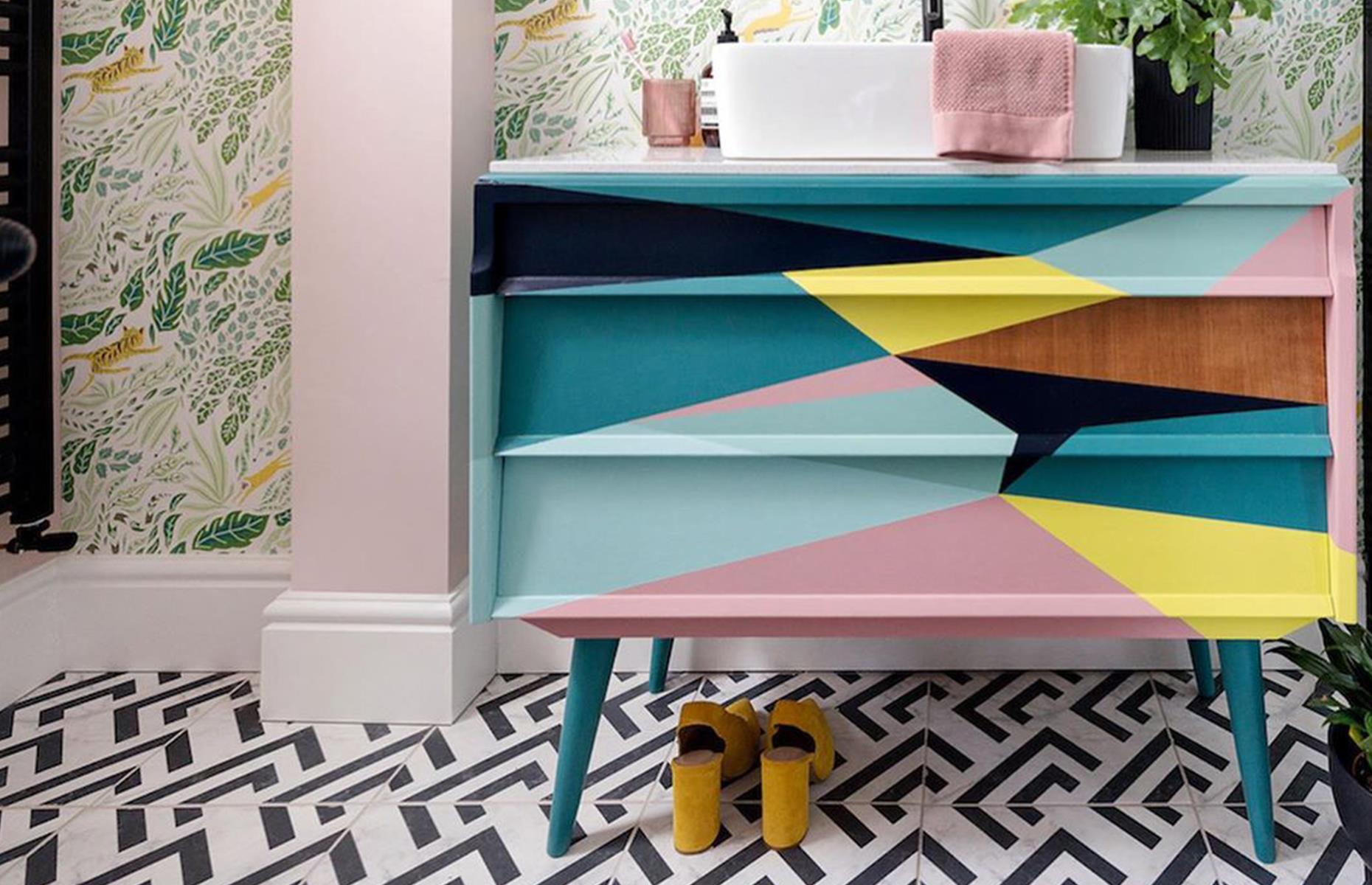 Go bold with graphic paint effects