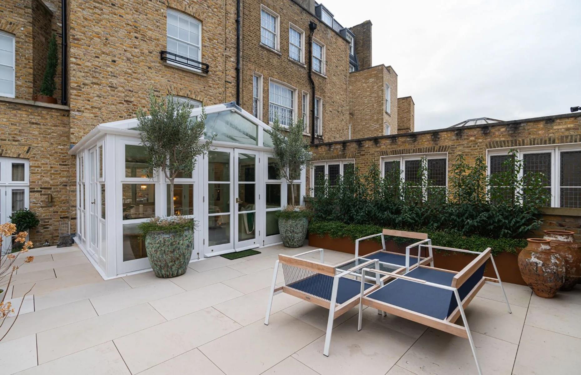 Spacious patio