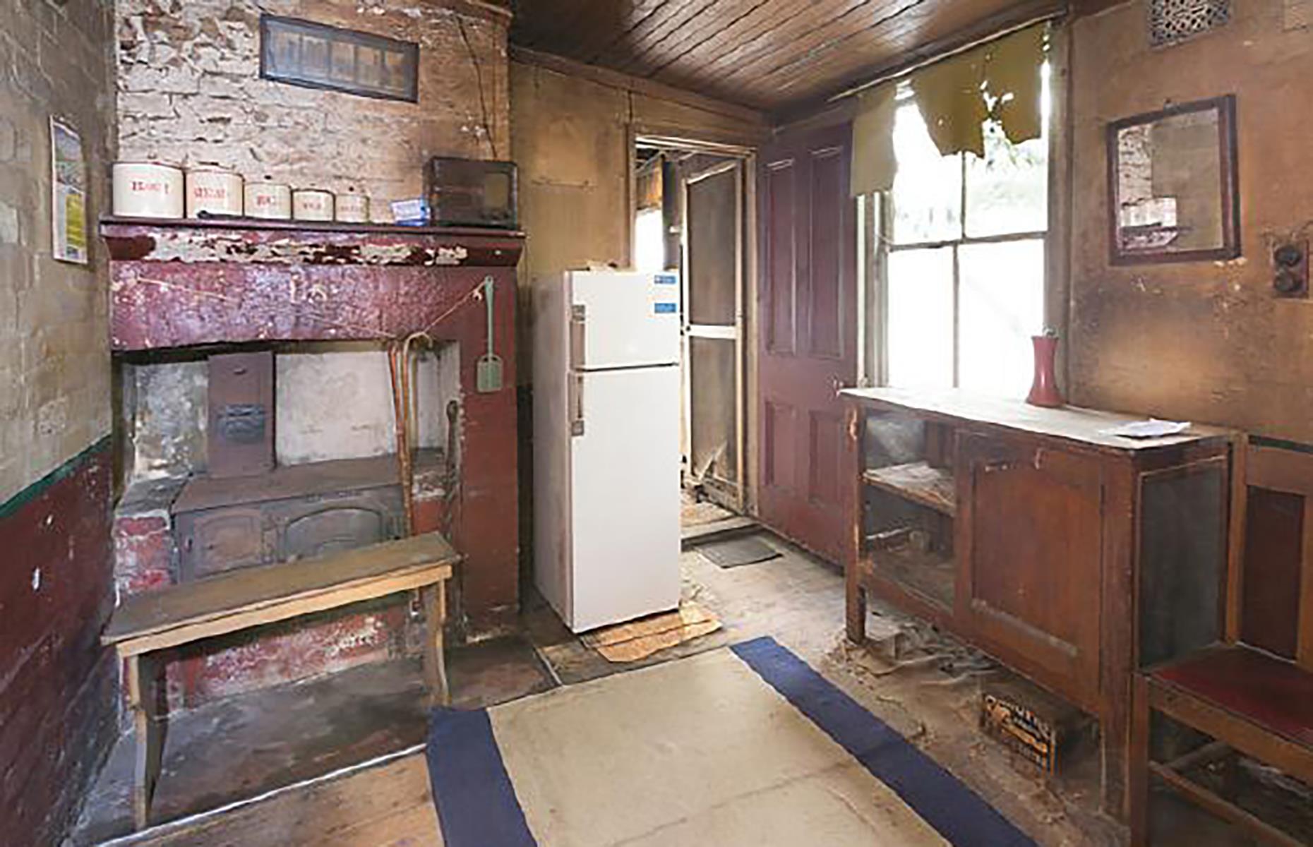 Untouched worker's cottage, New South Wales, Australia