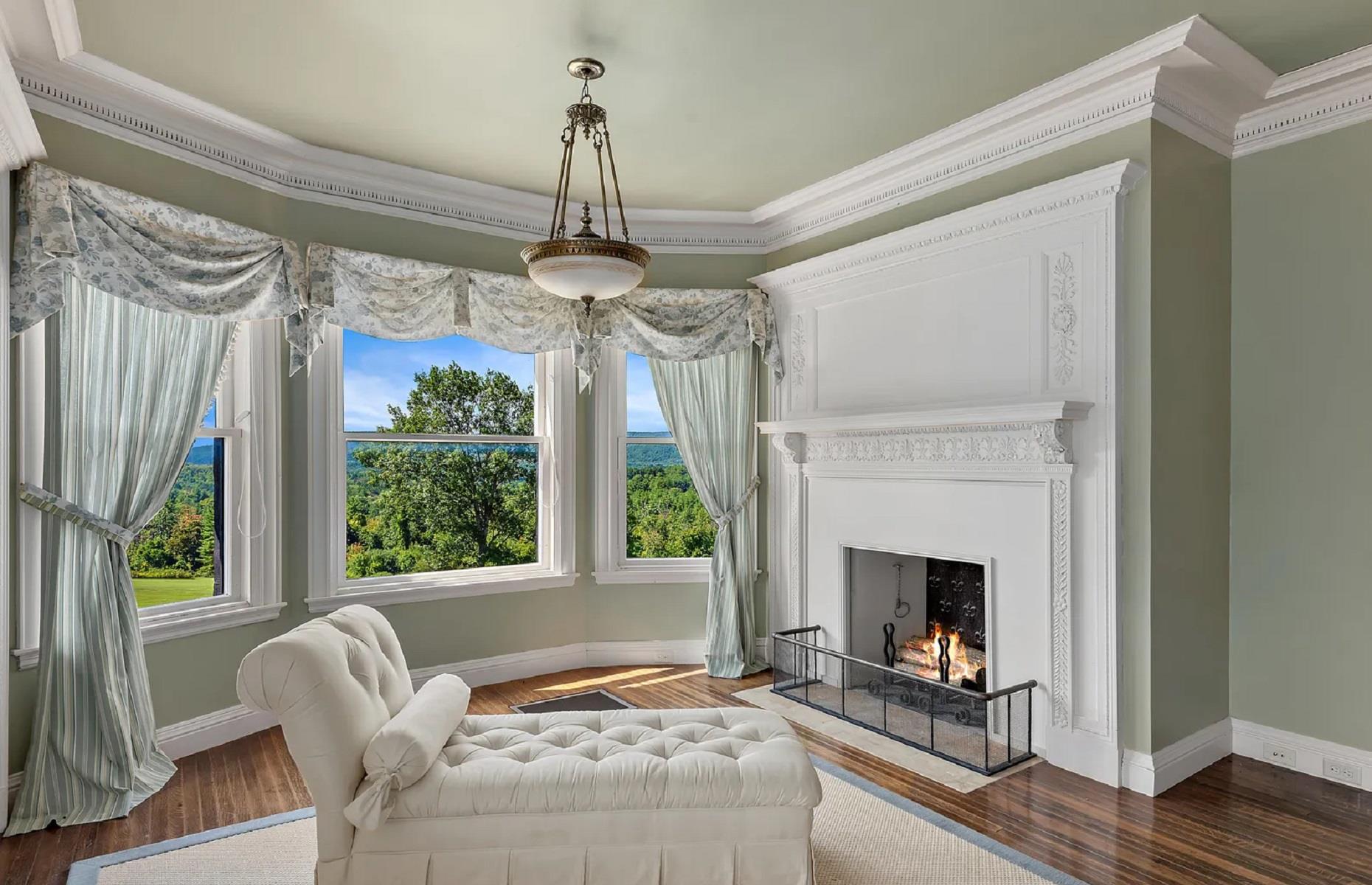 Elegant bedrooms