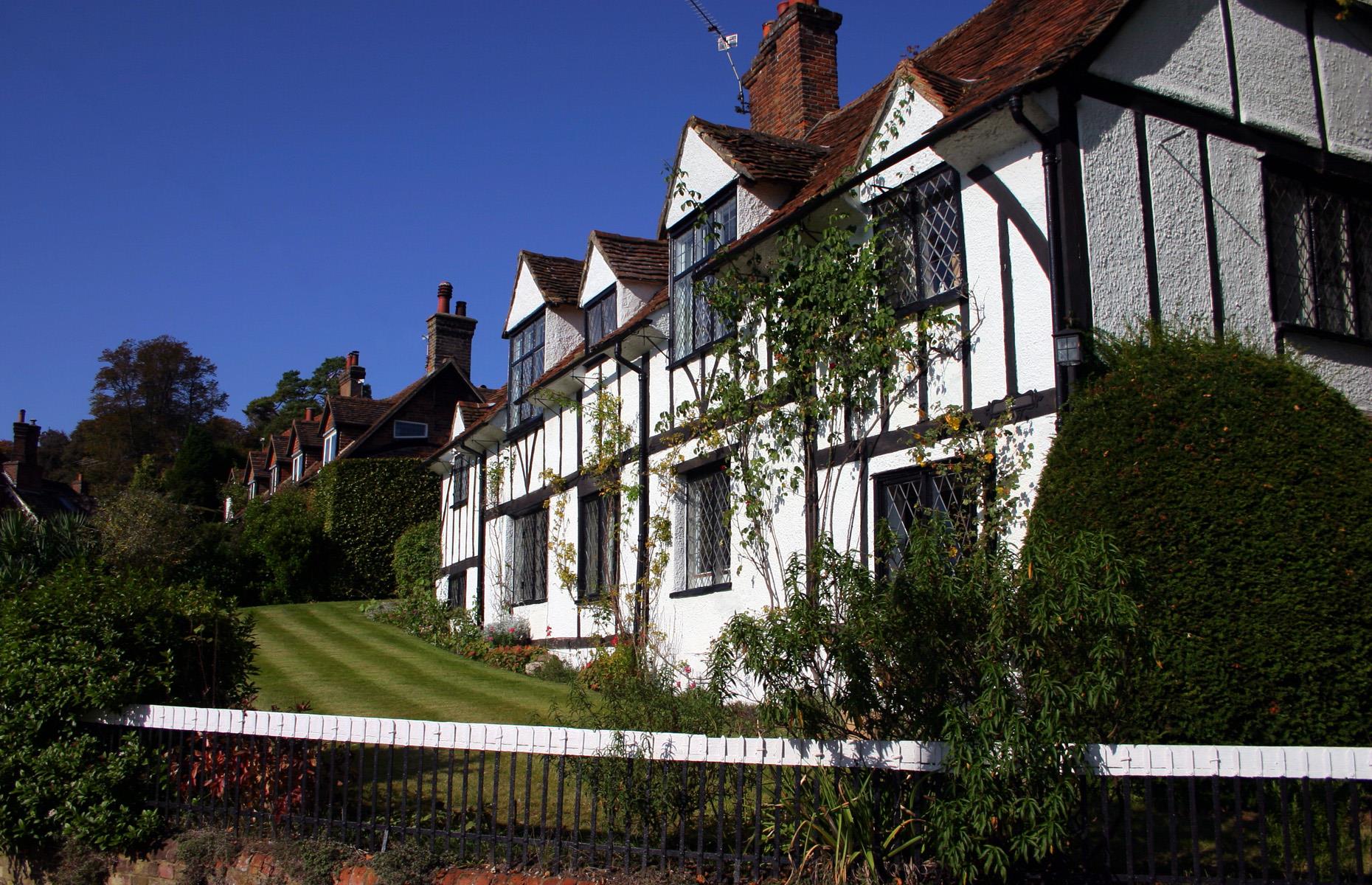 5th most expensive: Buckinghamshire £673,674