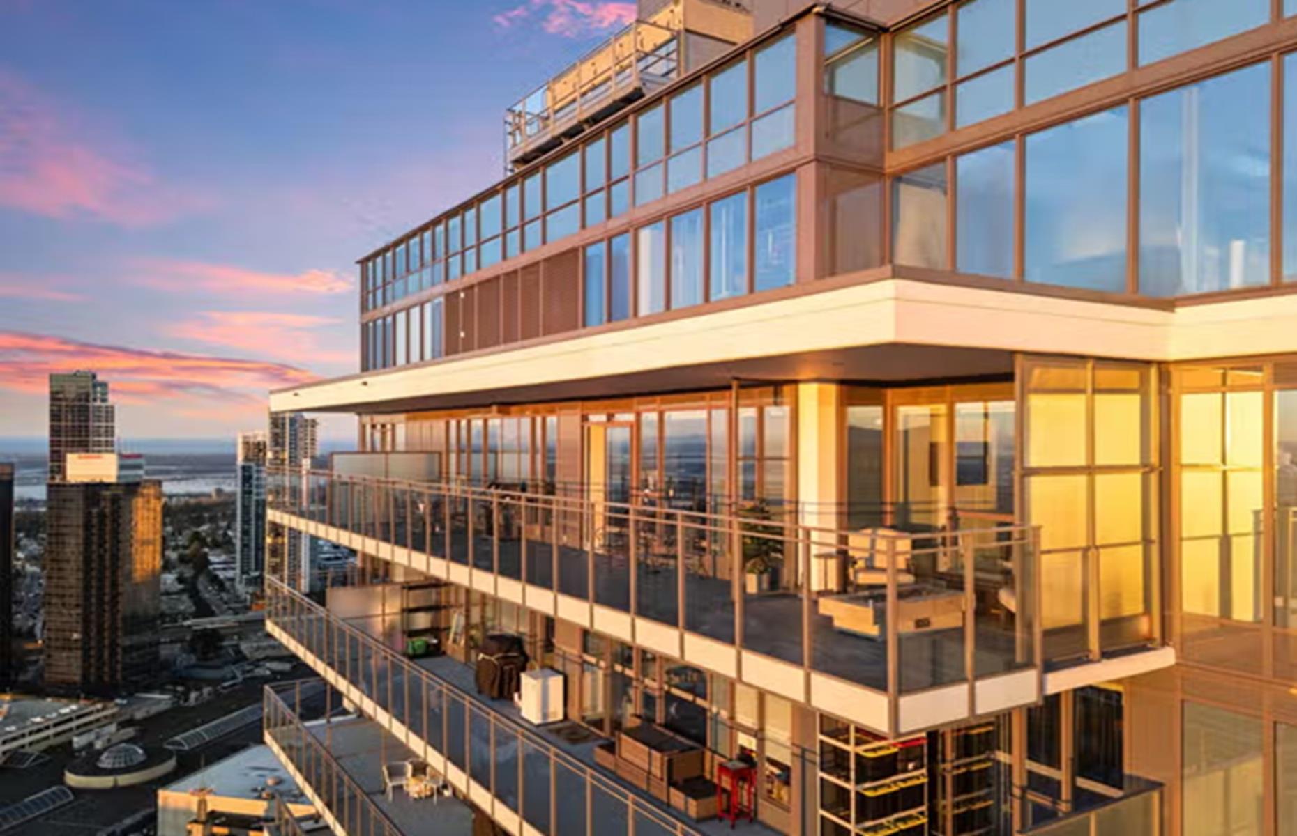 Compact condo, British Columbia, Canada: £971,622 ($1.3m)